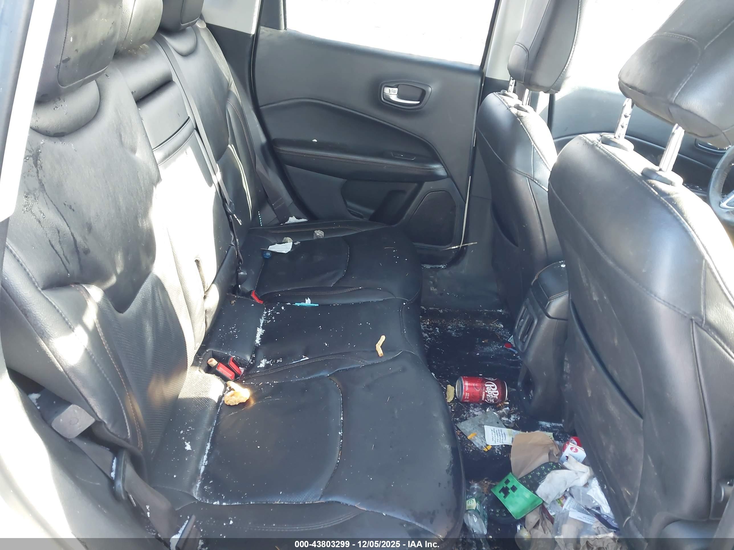 JEEP COMPASS image 8