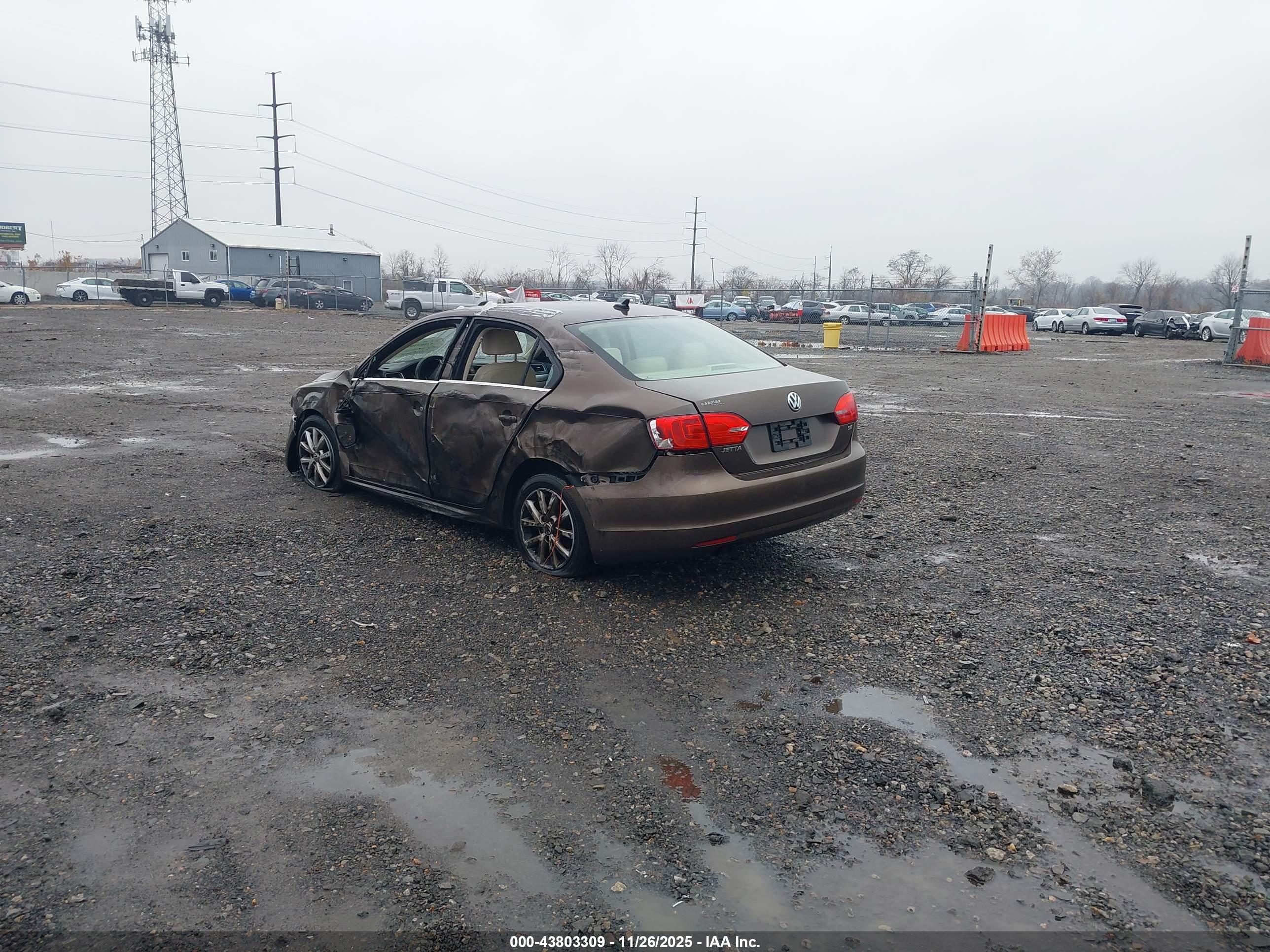 VOLKSWAGEN JETTA image 3