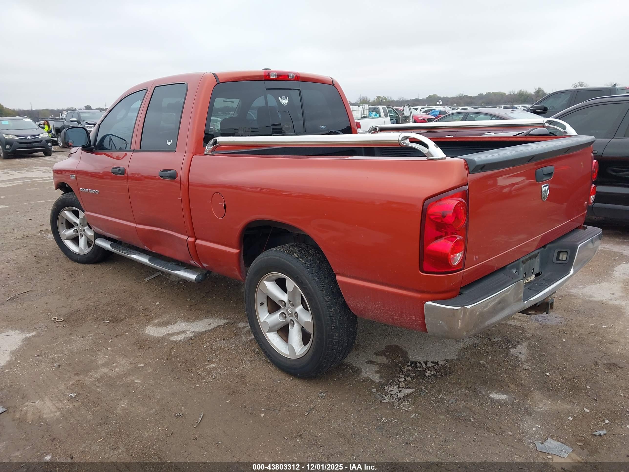DODGE RAM image 3