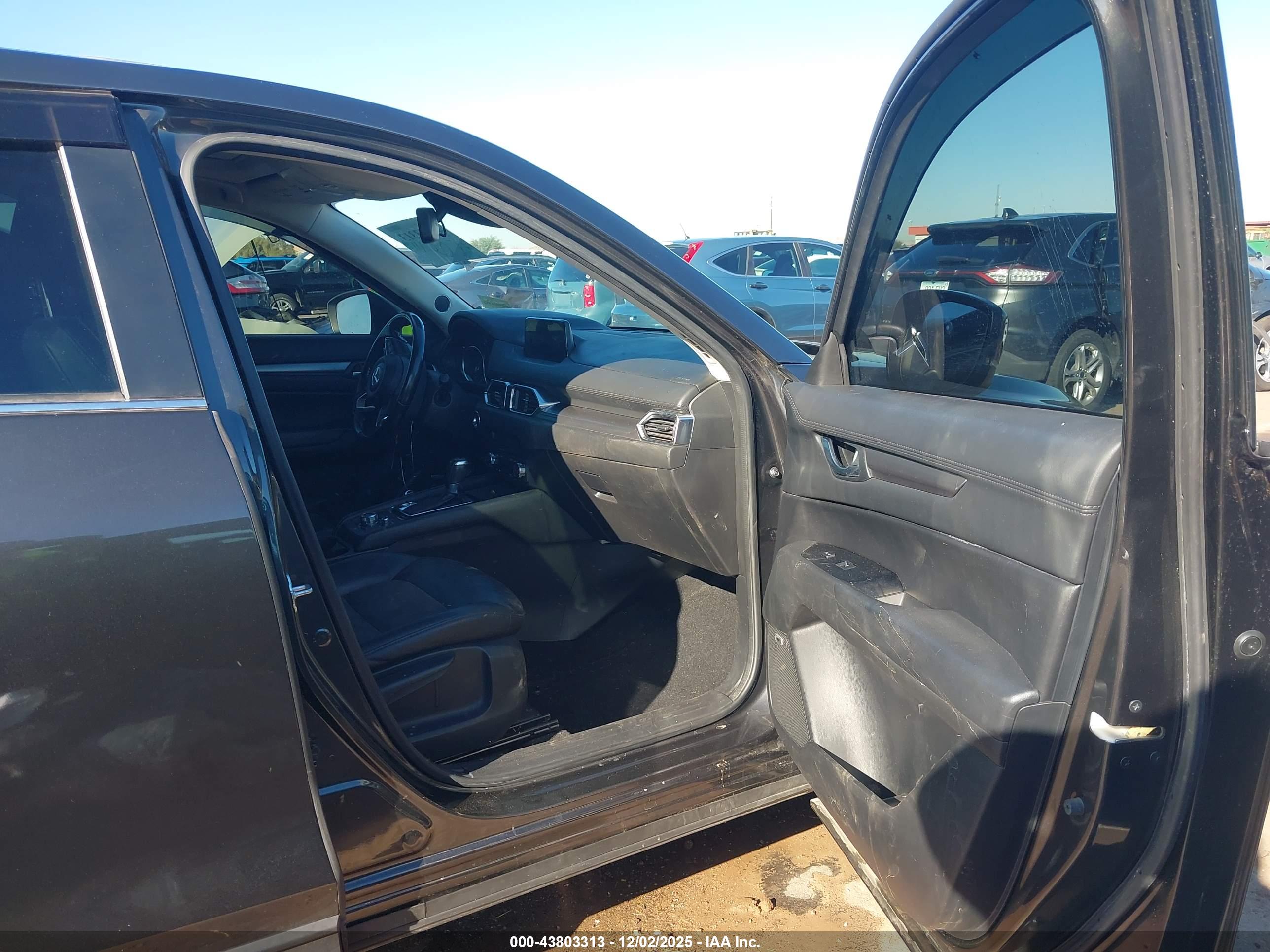 MAZDA CX-5 image 5