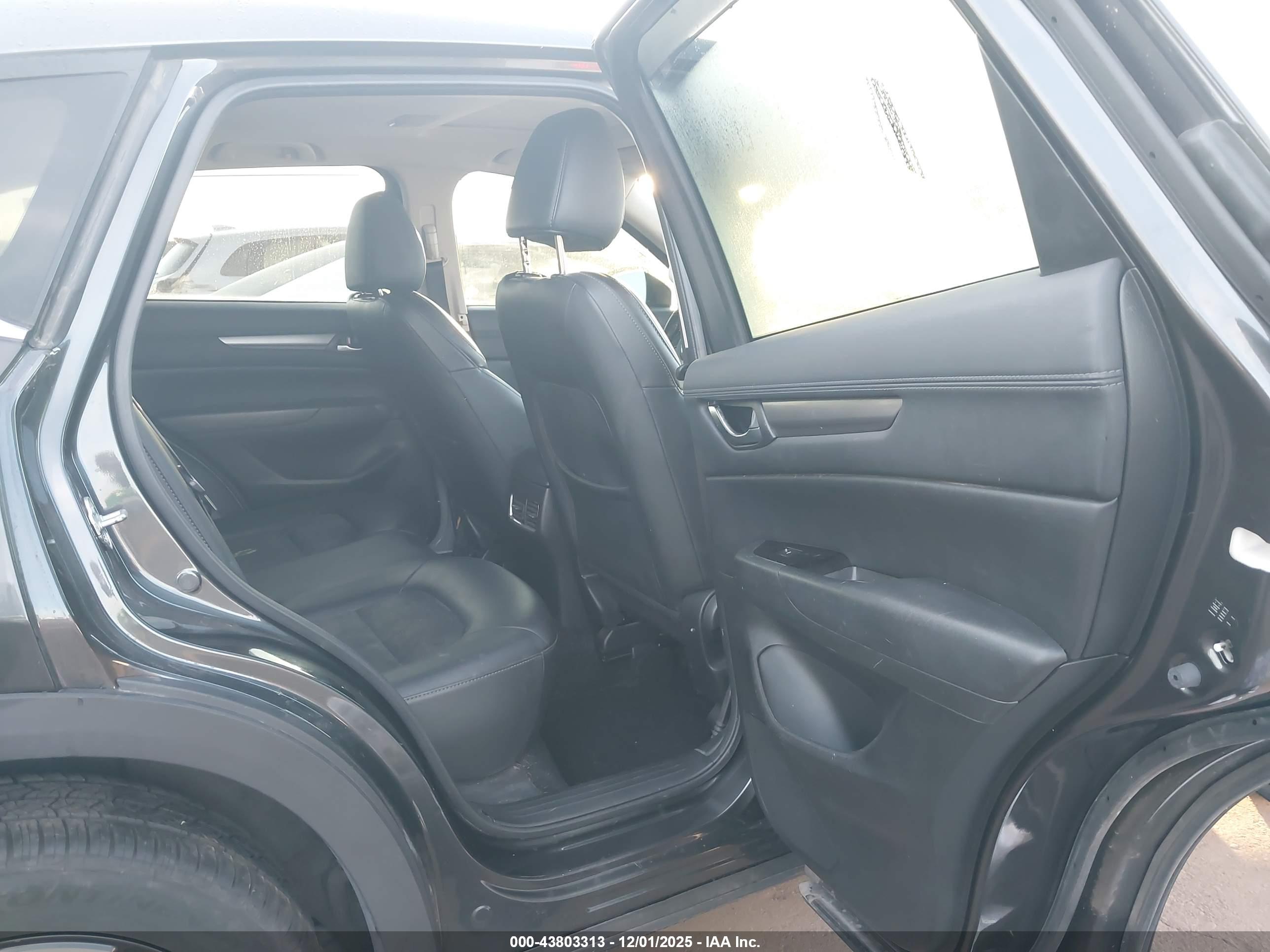 MAZDA CX-5 image 8