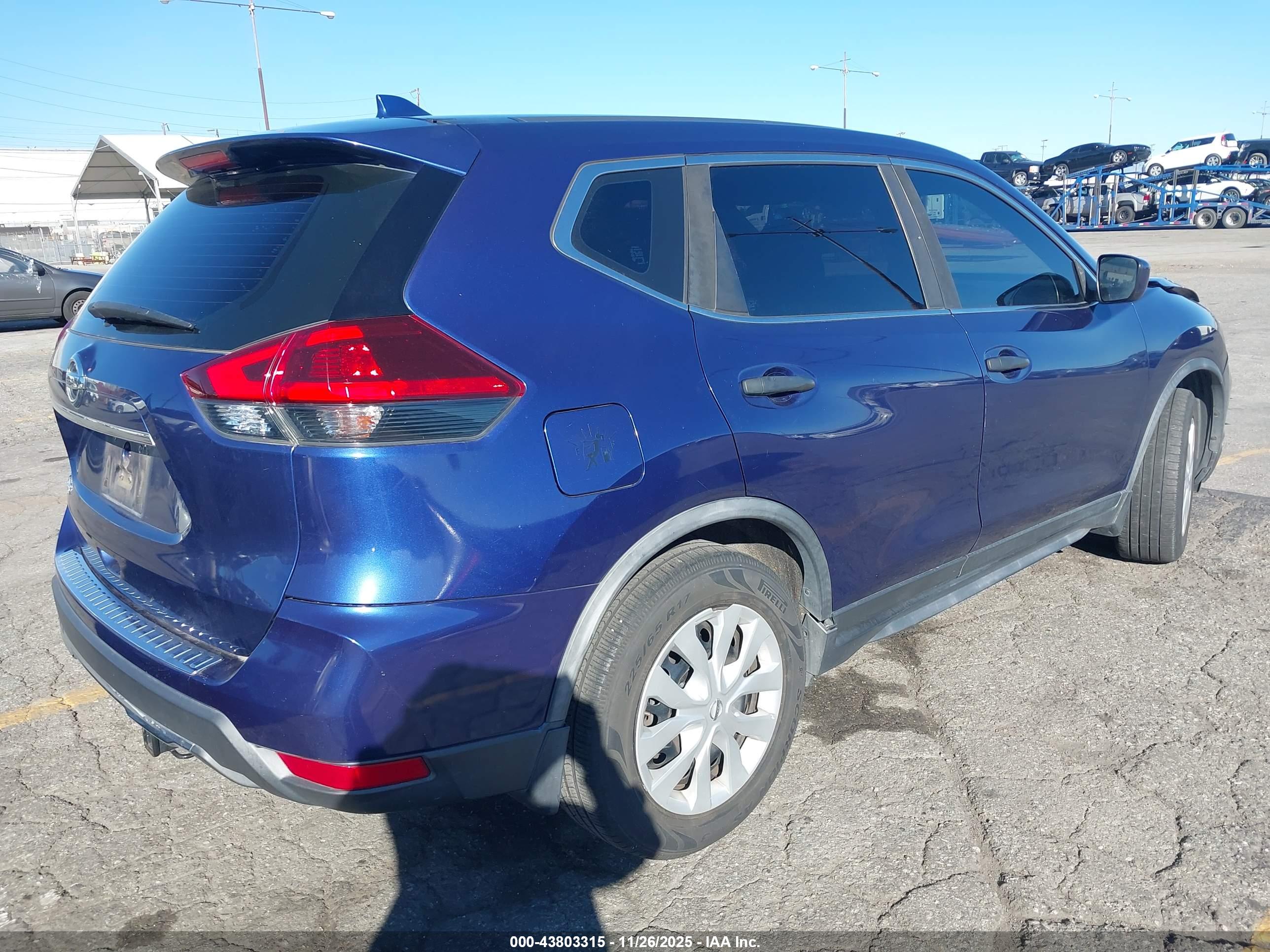NISSAN ROGUE image 4