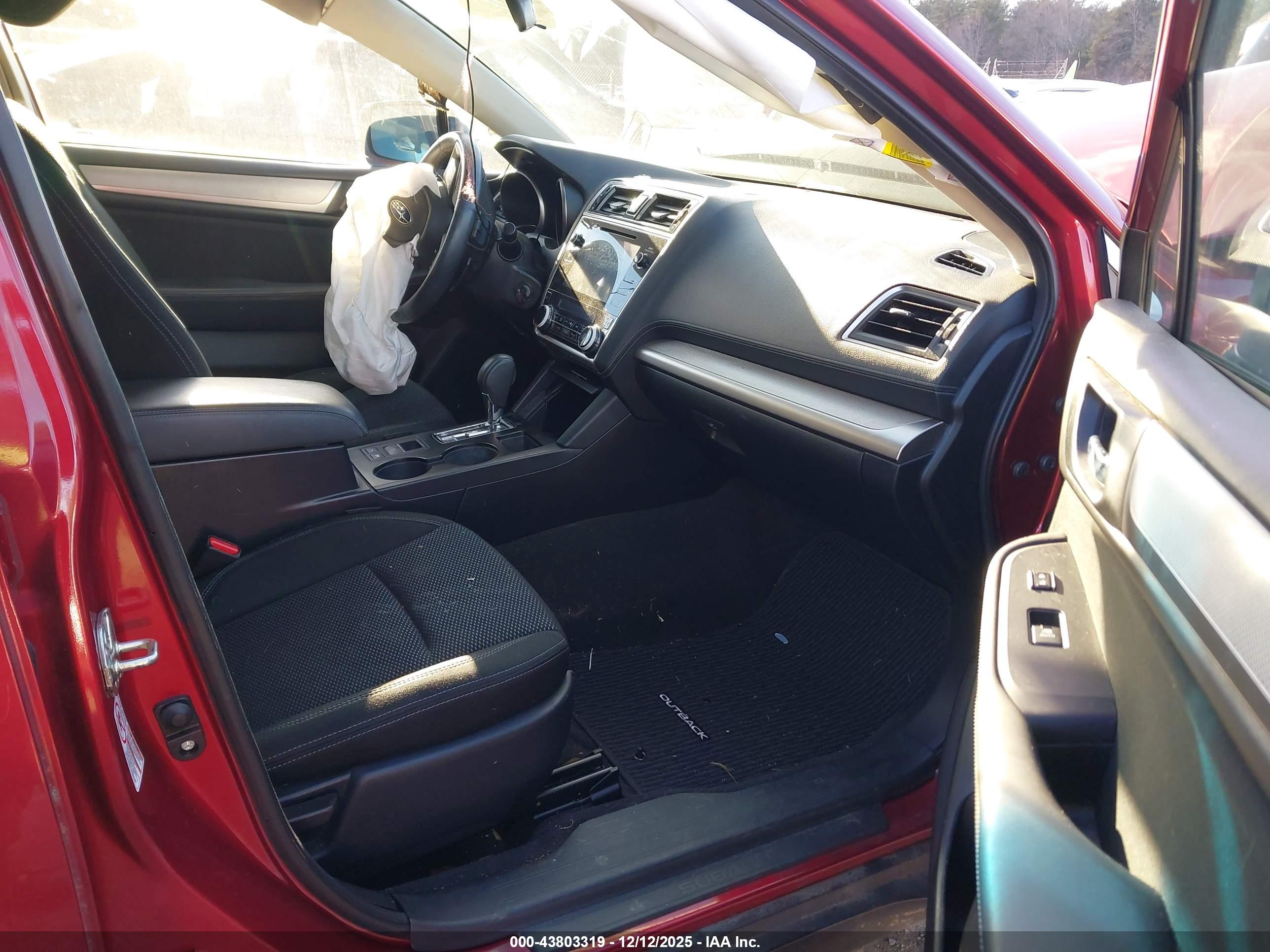 SUBARU OUTBACK image 5