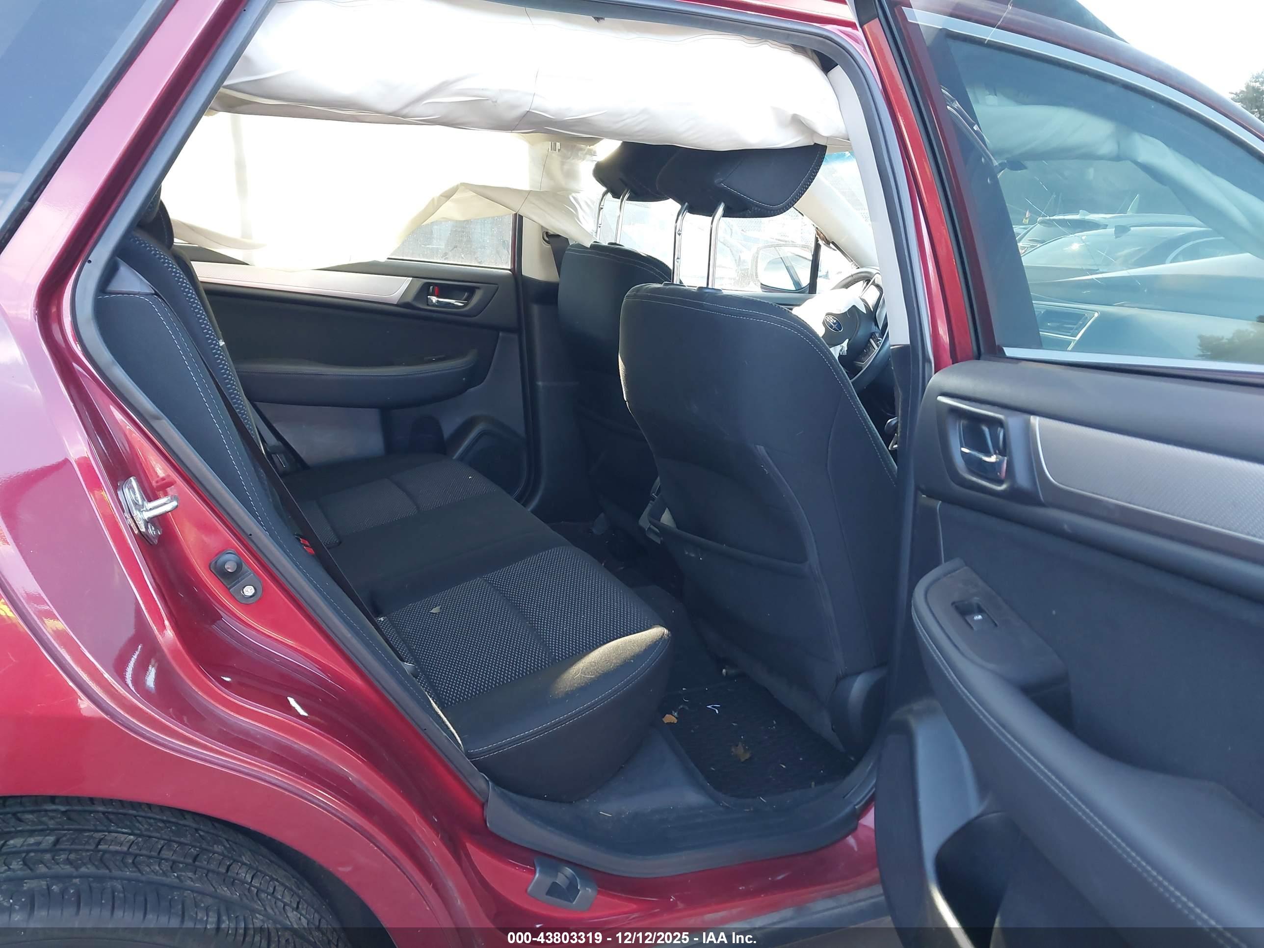SUBARU OUTBACK image 8