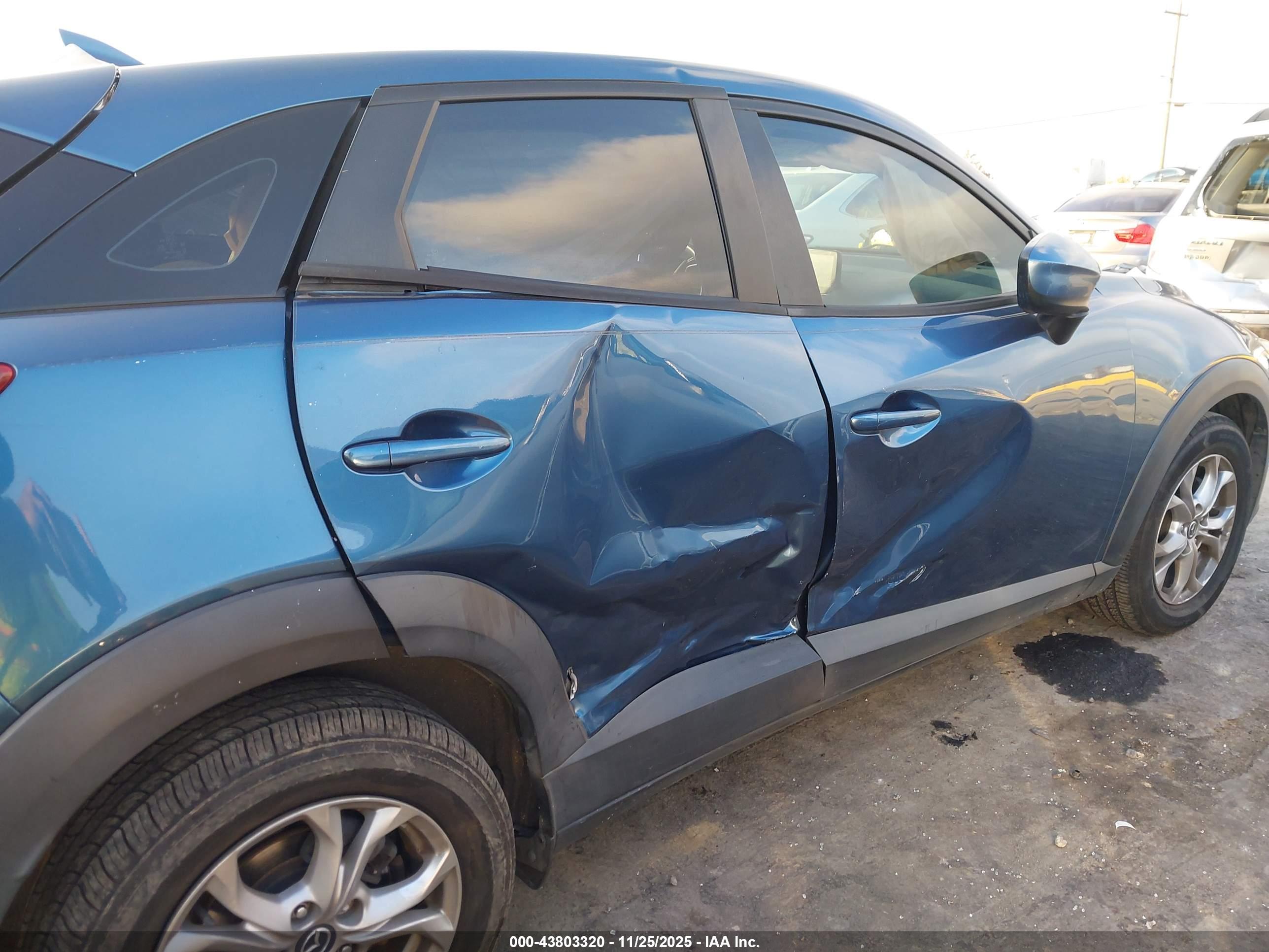 MAZDA CX-3 image 6