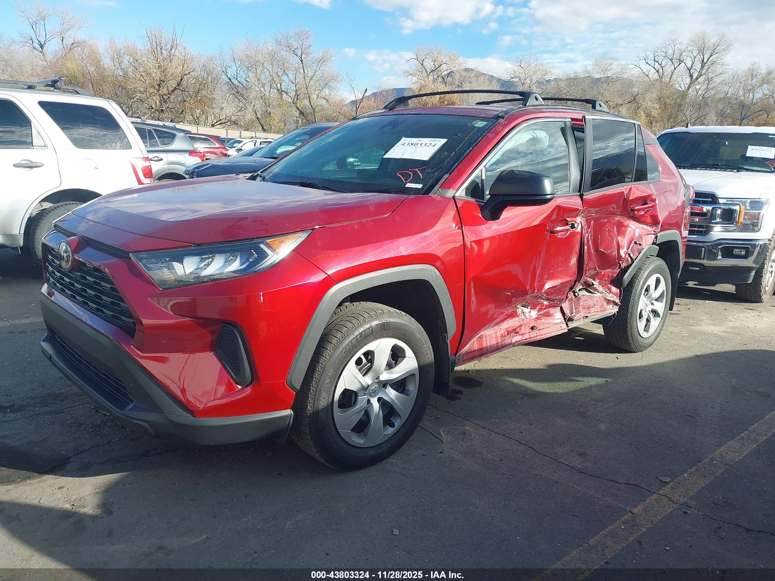 TOYOTA RAV4 image 2