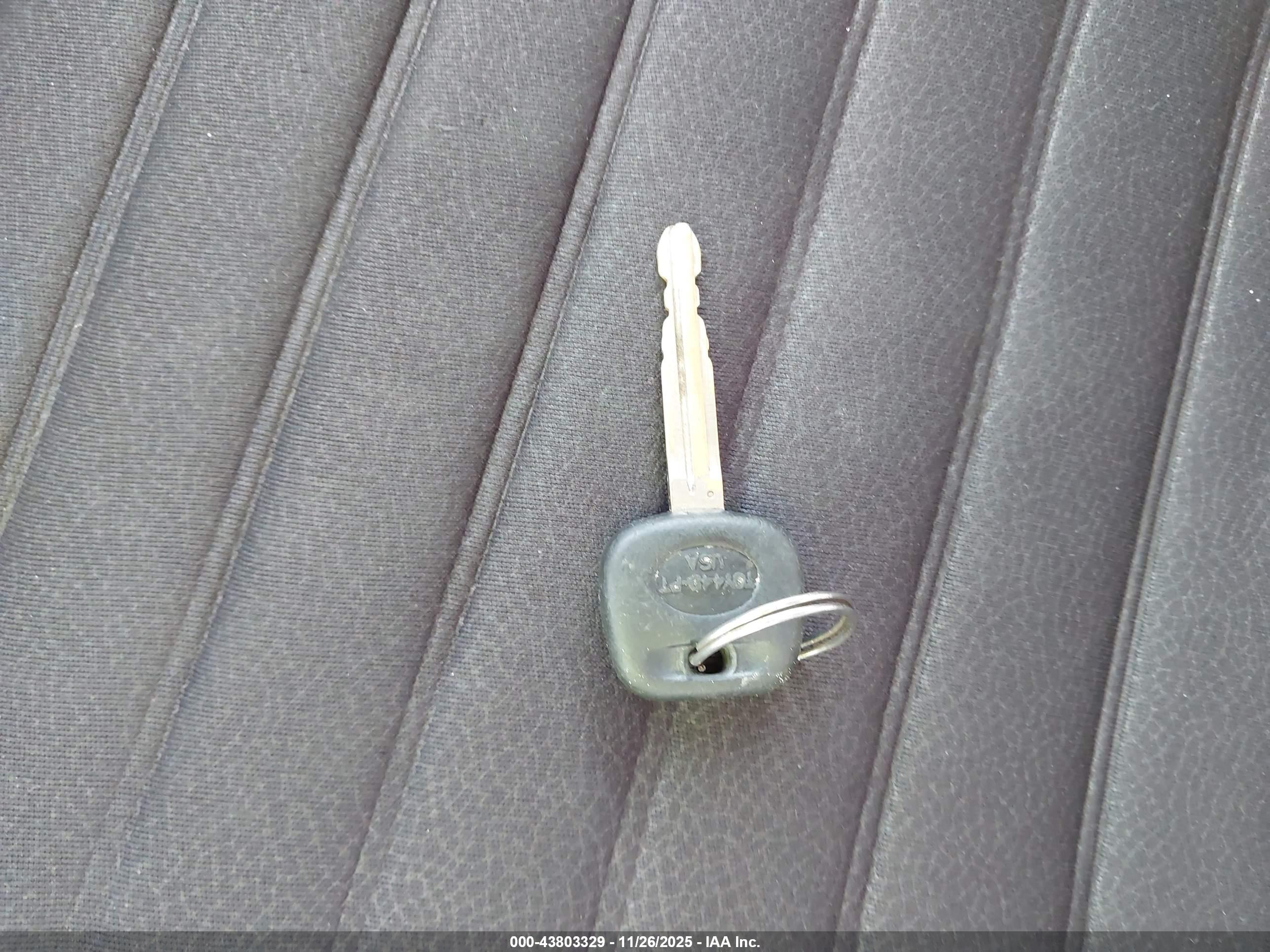TOYOTA COROLLA image 11