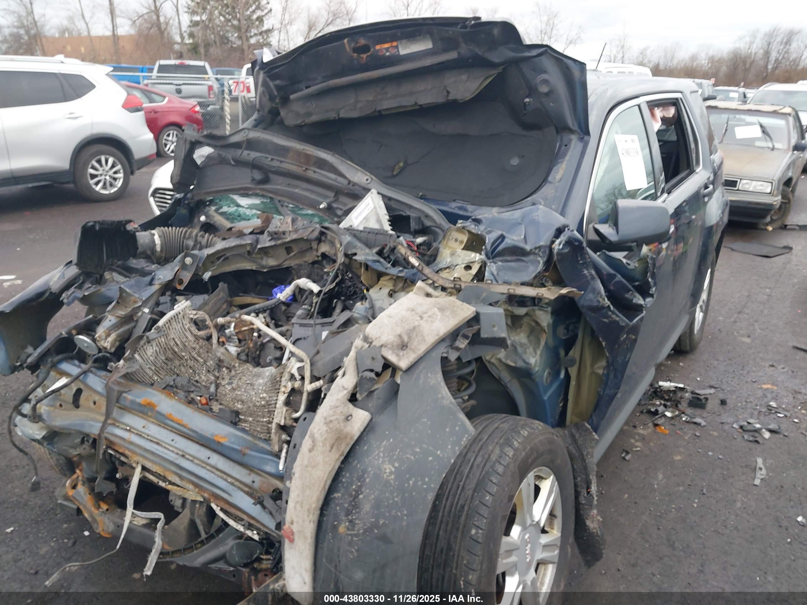 GMC TERRAIN image 6