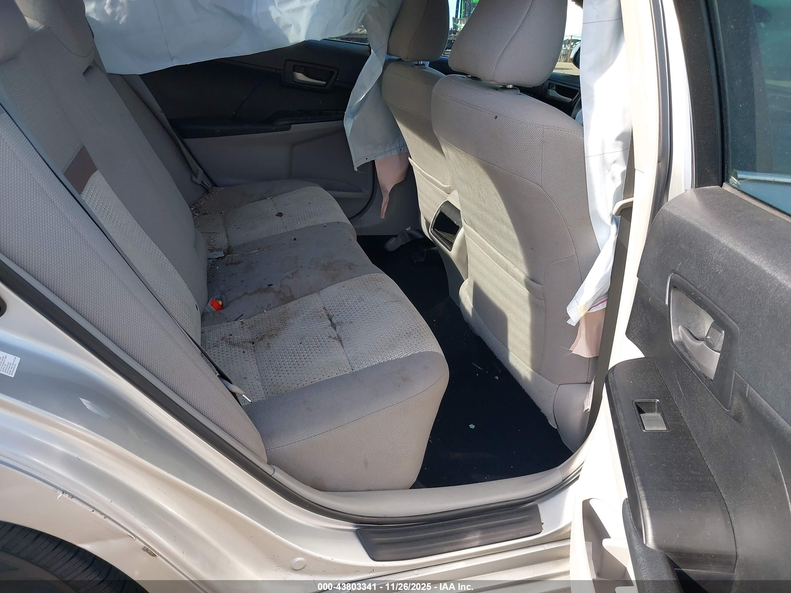 TOYOTA CAMRY image 8