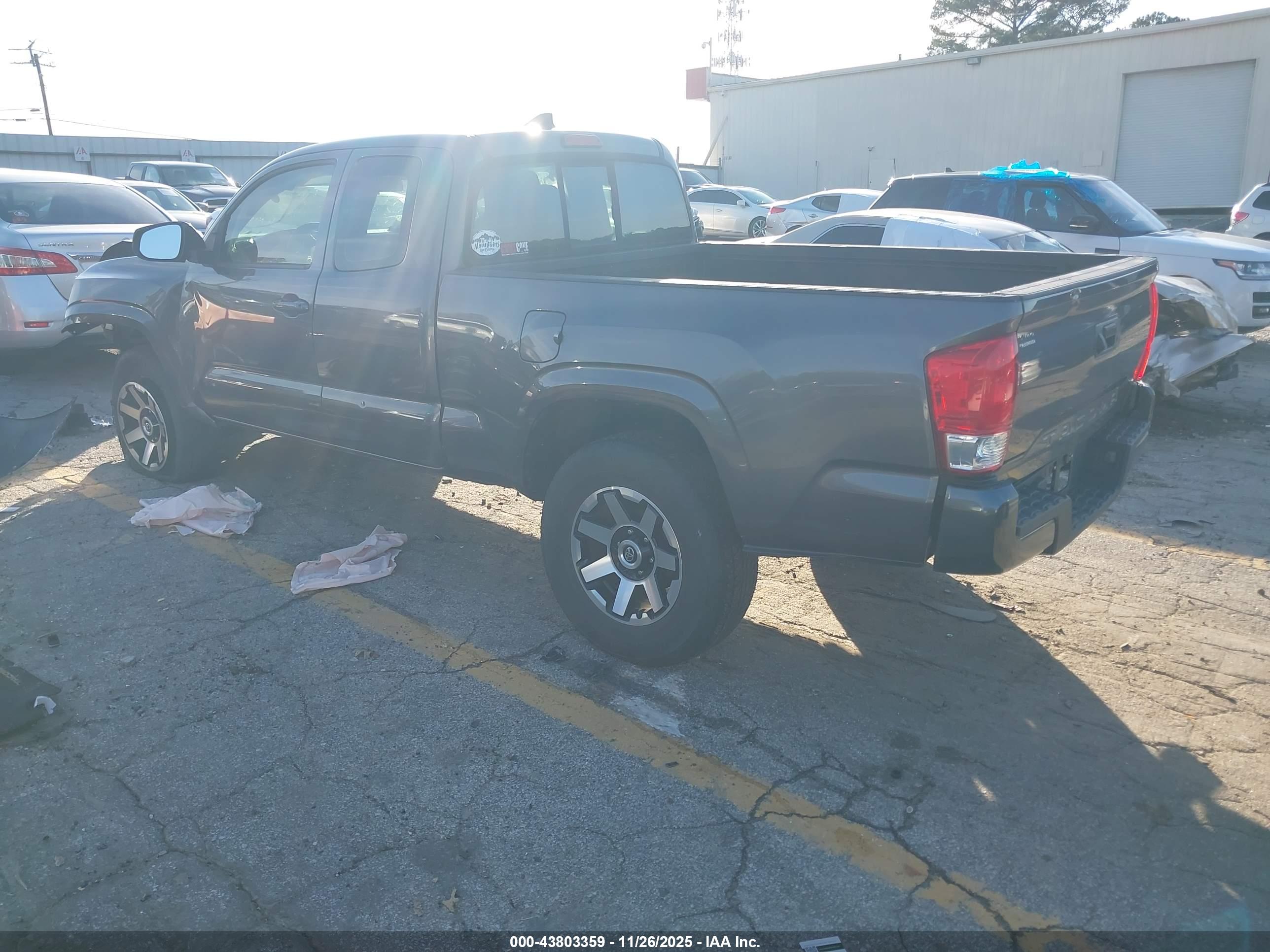 TOYOTA TACOMA image 3