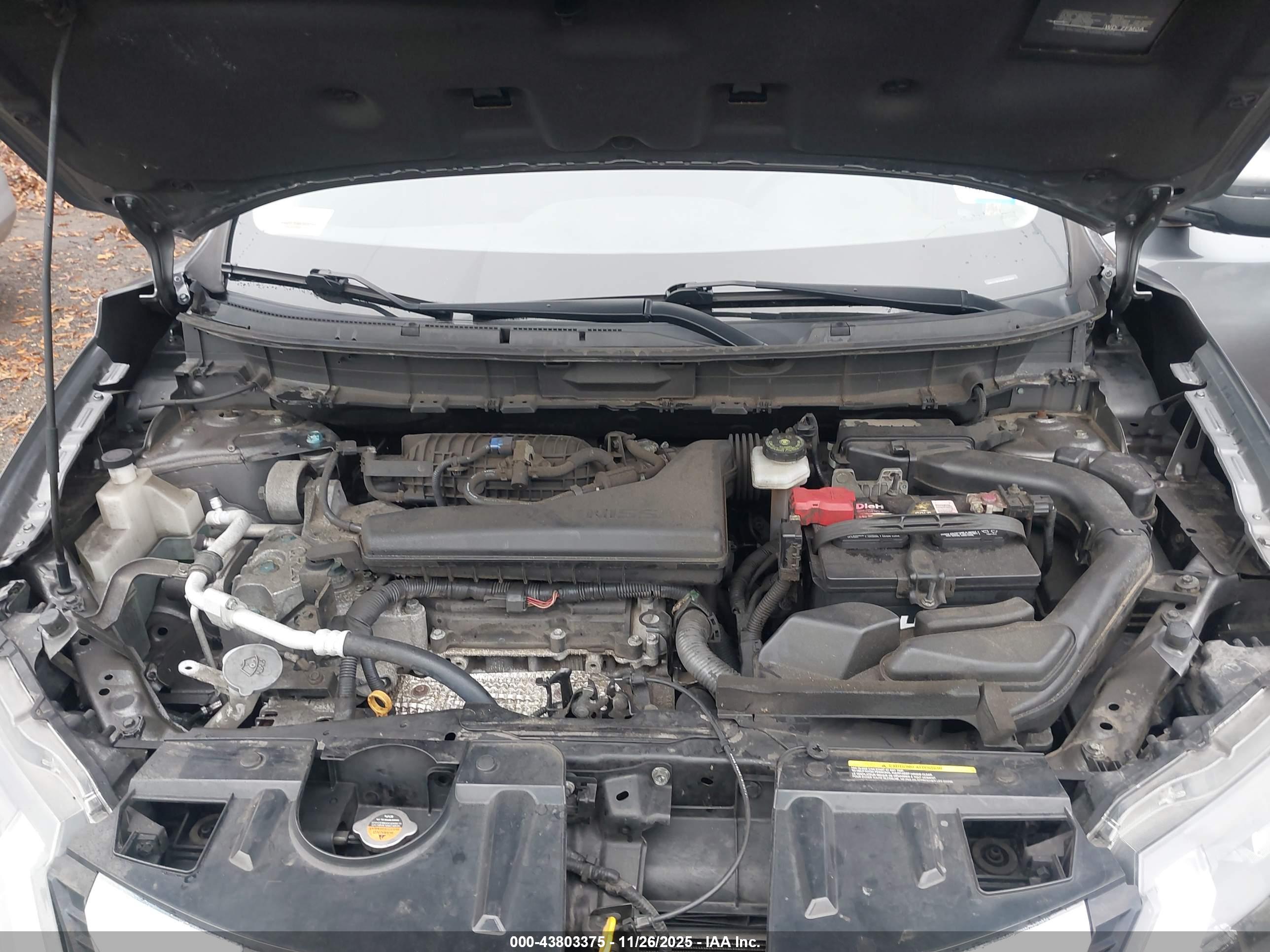 NISSAN ROGUE image 10