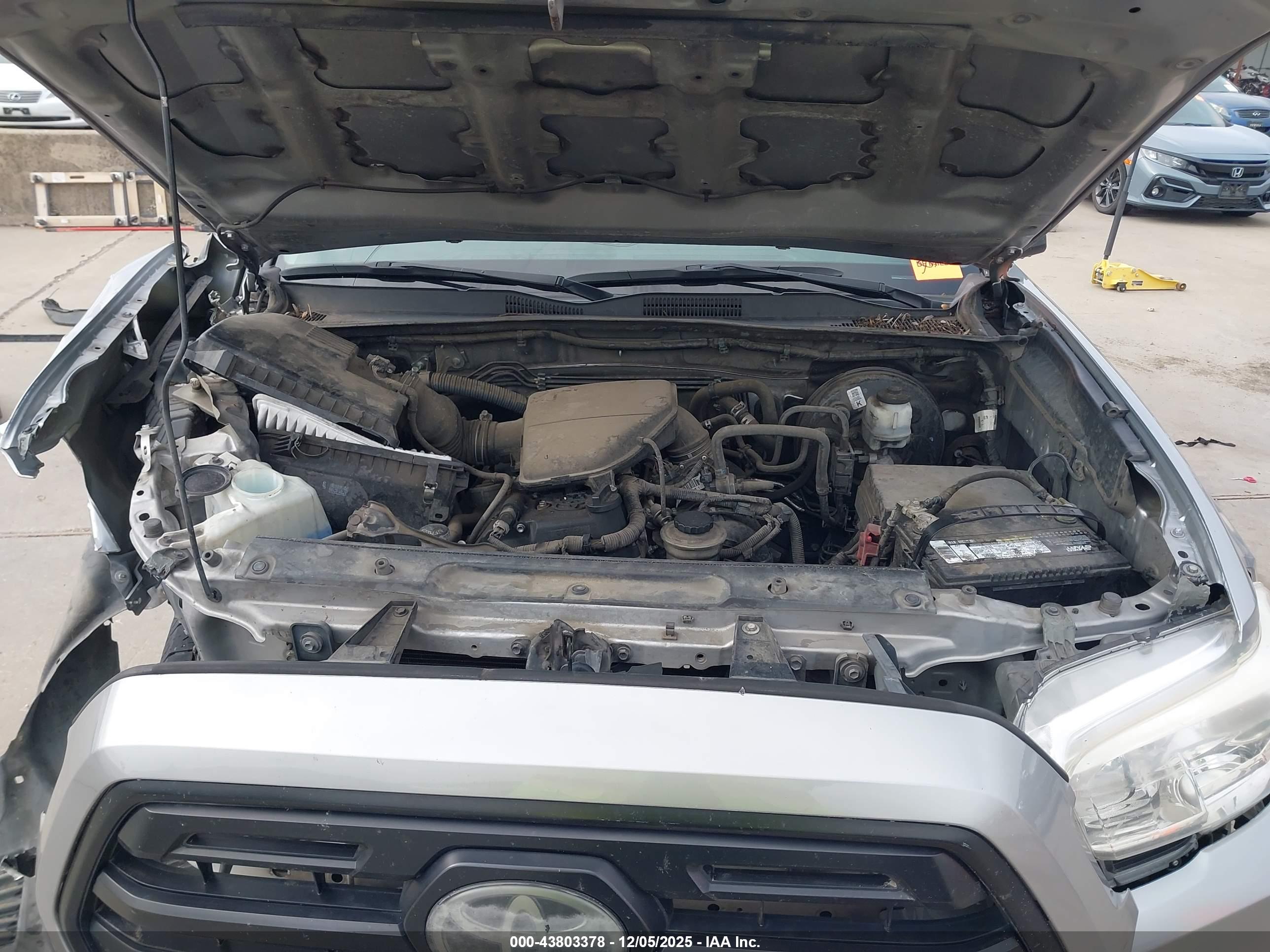 TOYOTA TACOMA image 10
