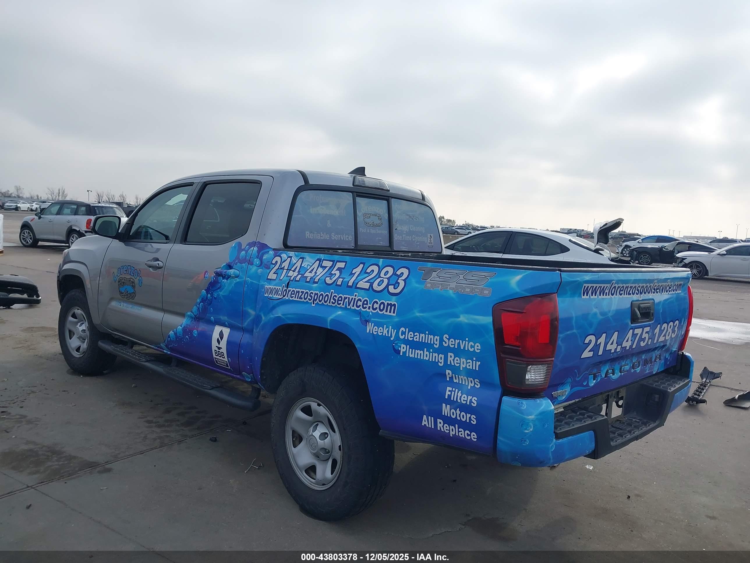 TOYOTA TACOMA image 3