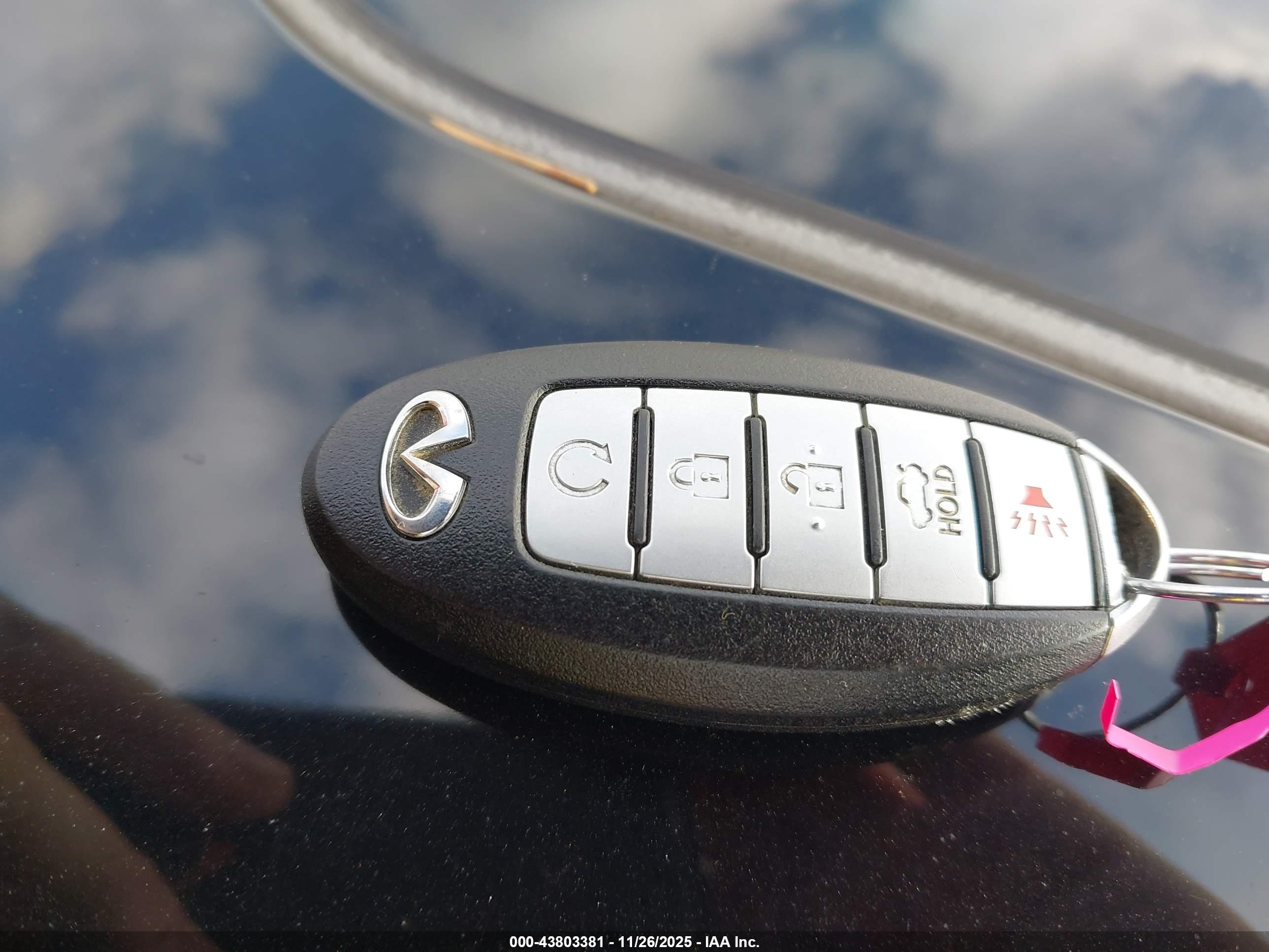 INFINITI Q50 image 11