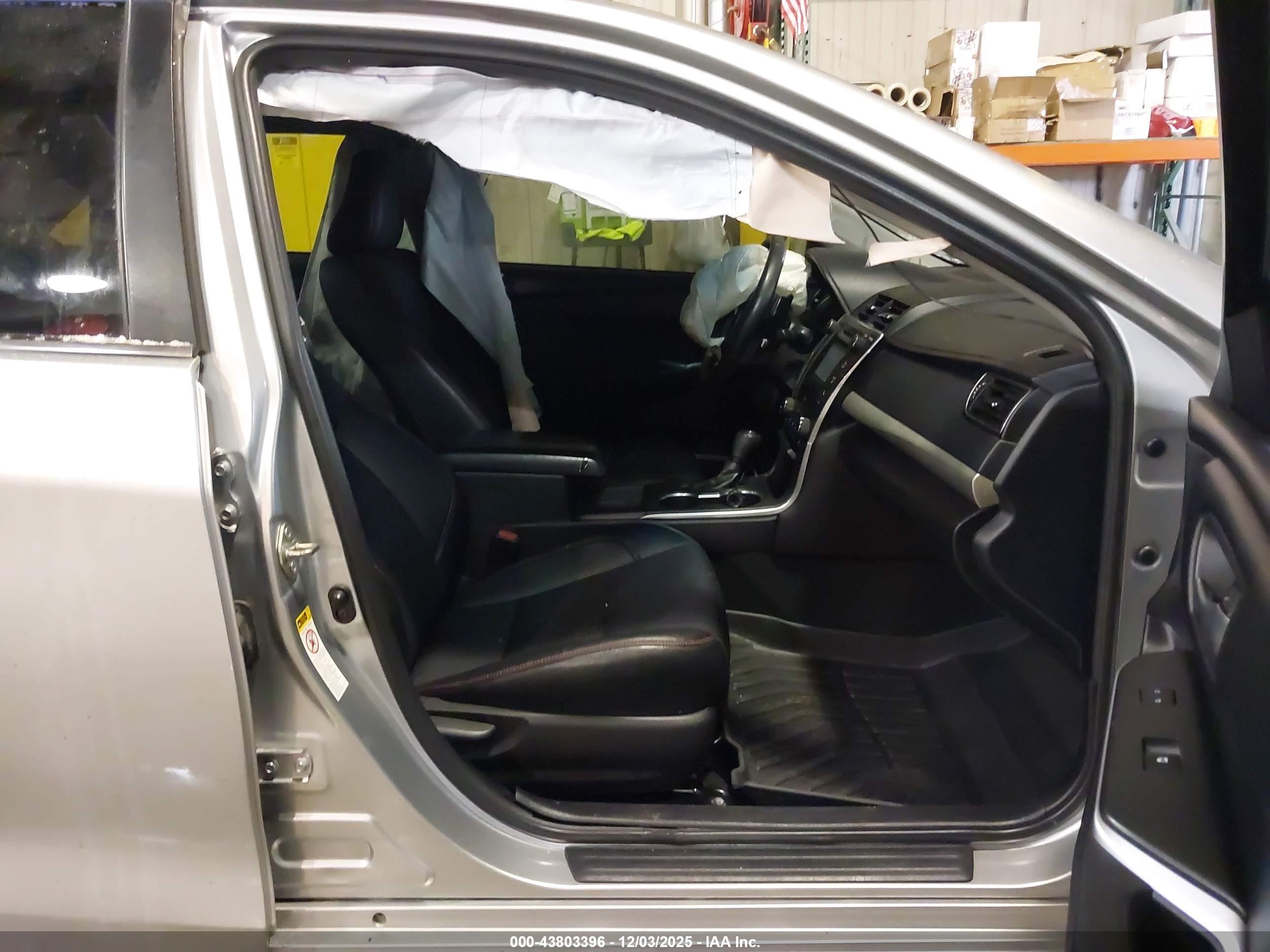 TOYOTA CAMRY image 5