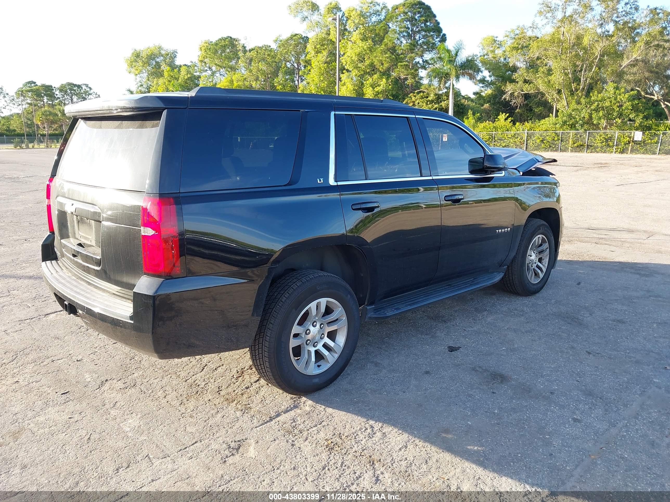 CHEVROLET TAHOE image 4