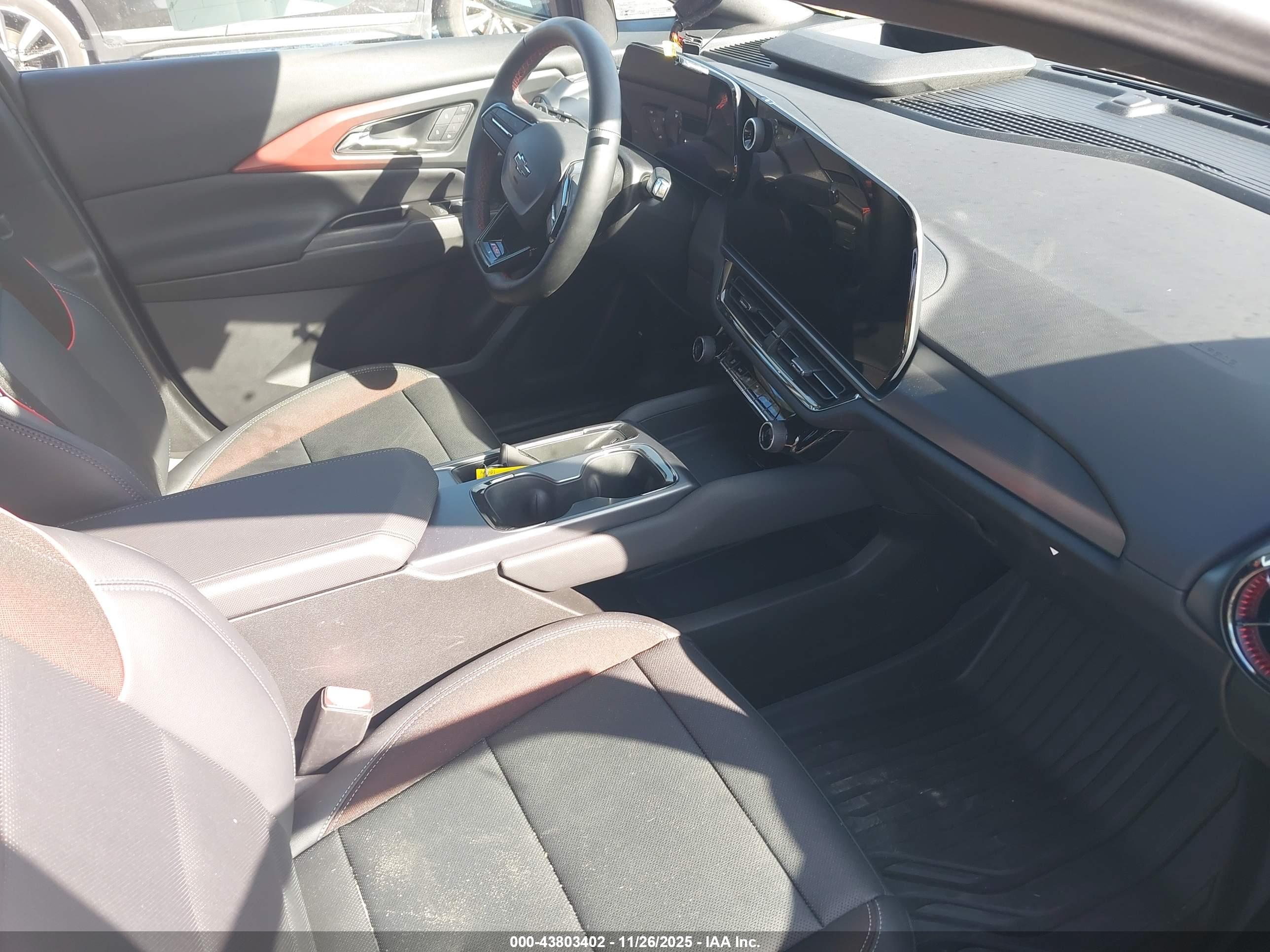 CHEVROLET EQUINOX image 5