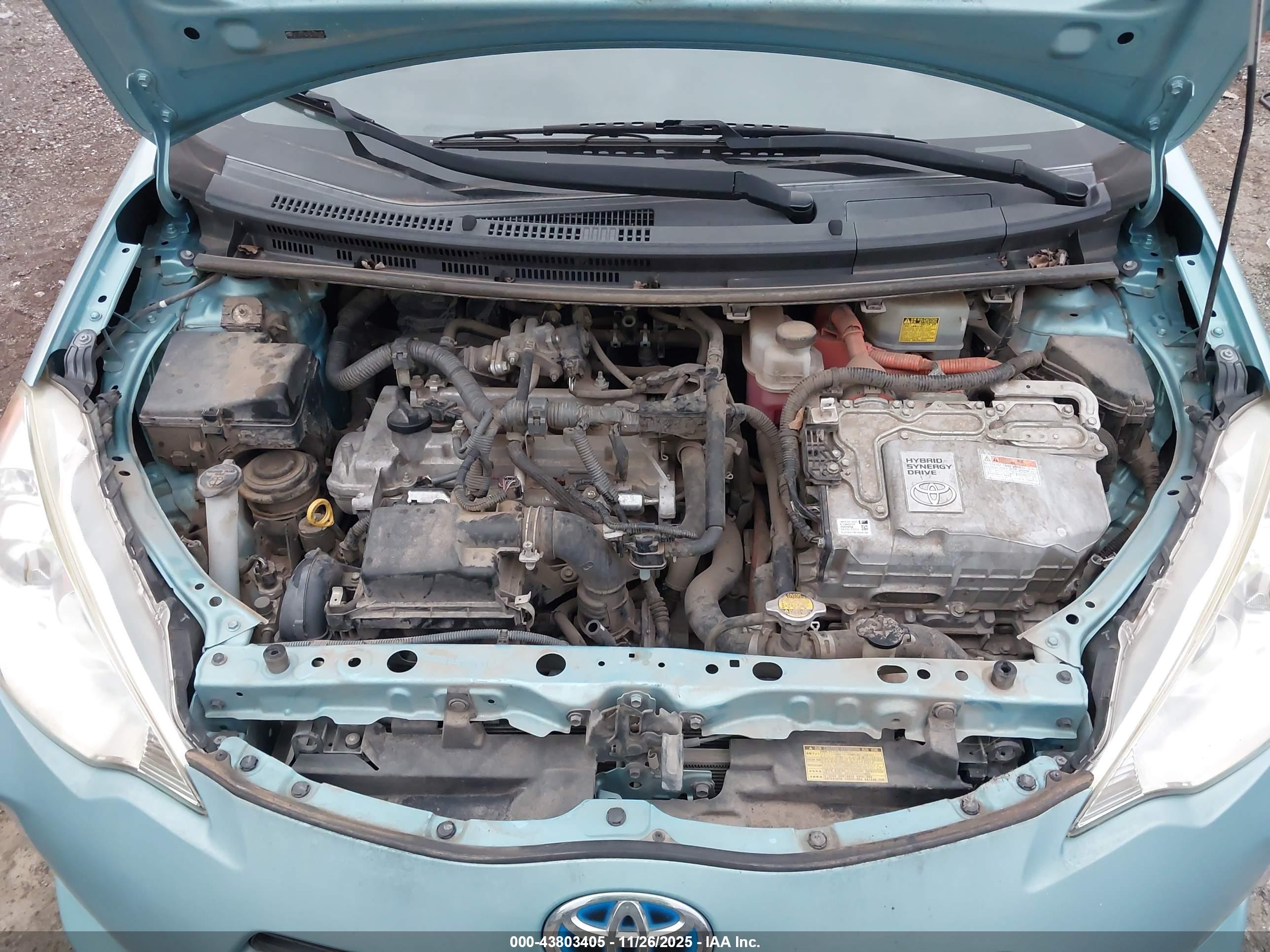 TOYOTA PRIUS image 10