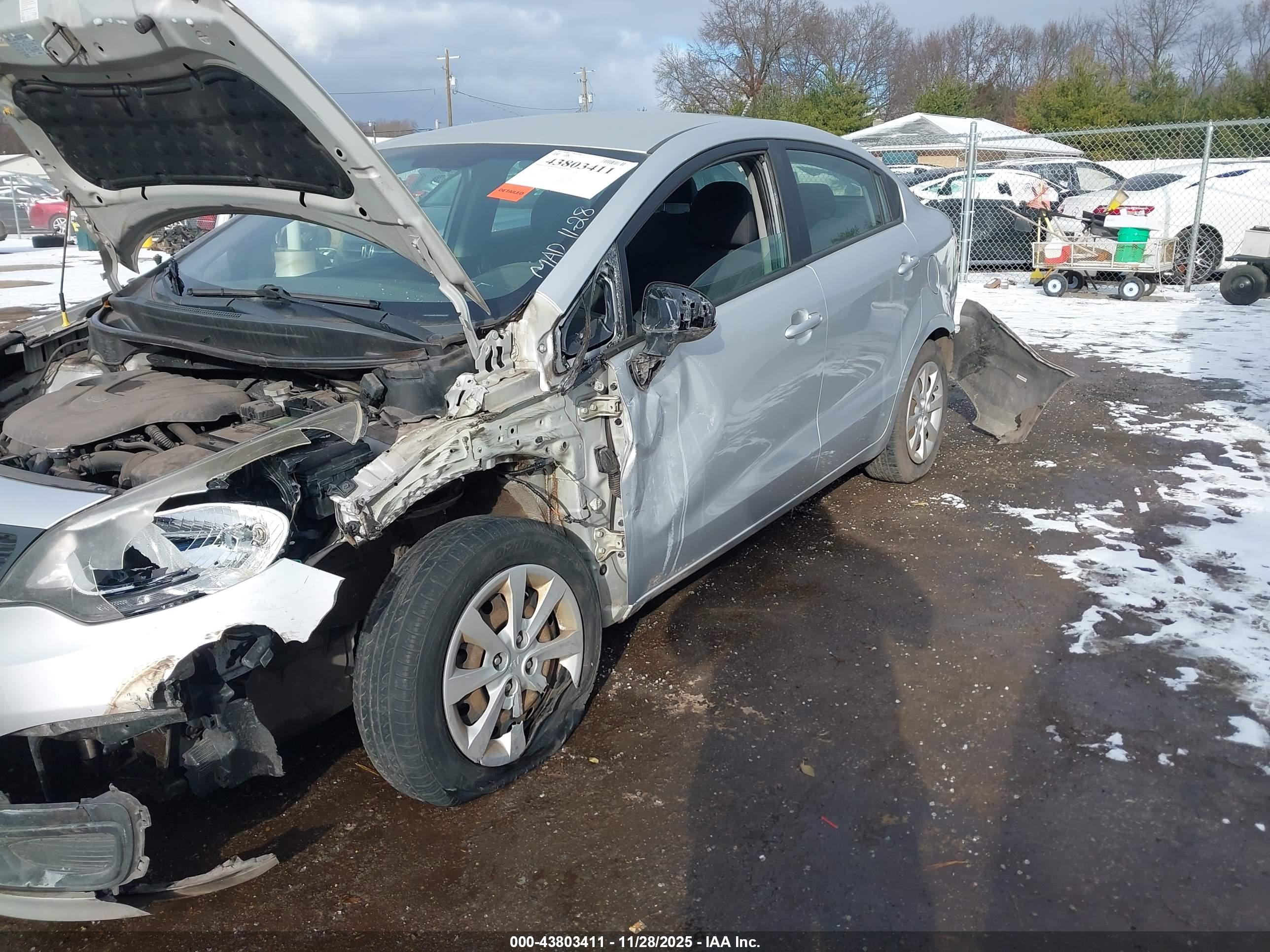 KIA RIO image 6