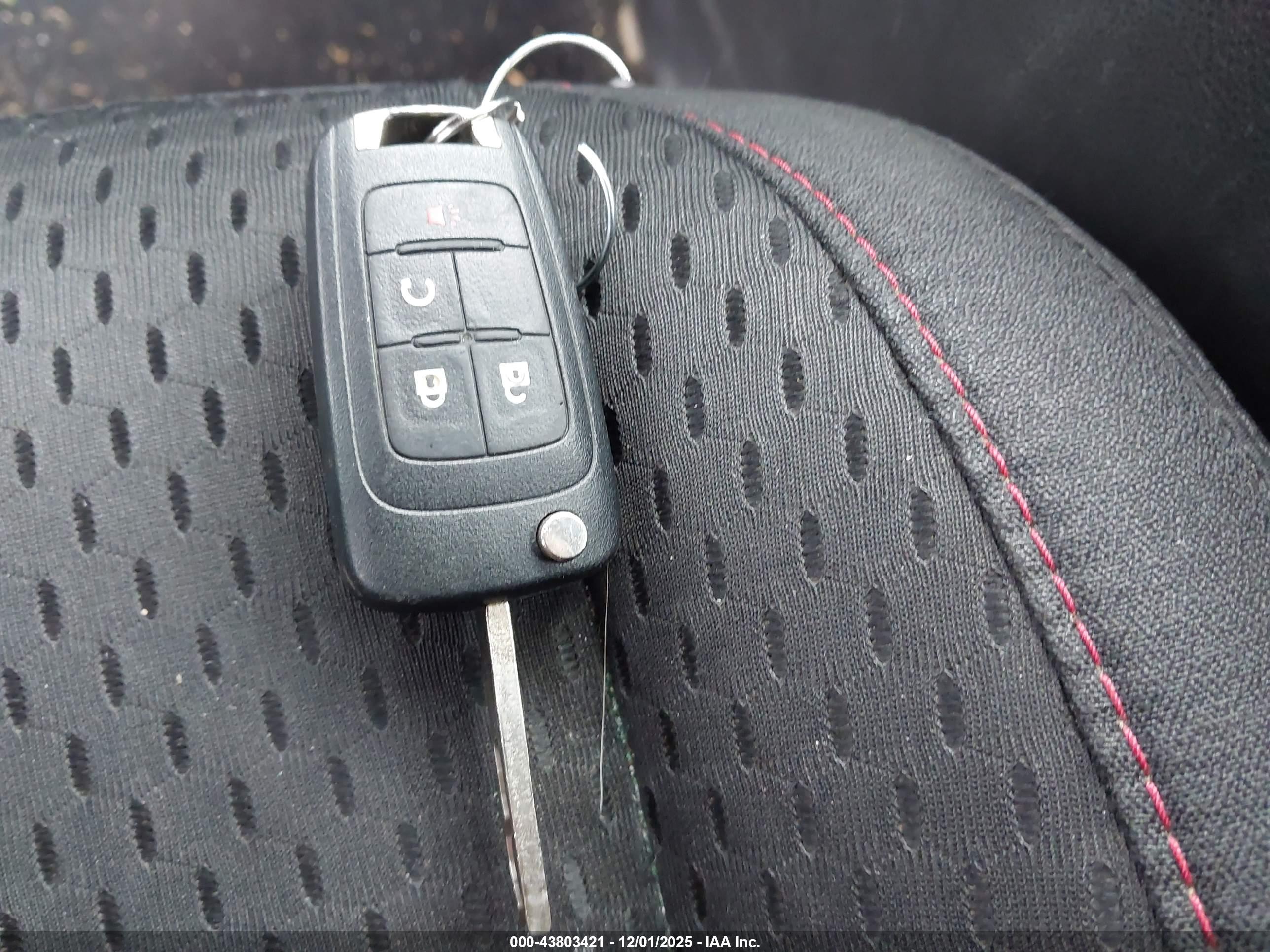 CHEVROLET EQUINOX image 11