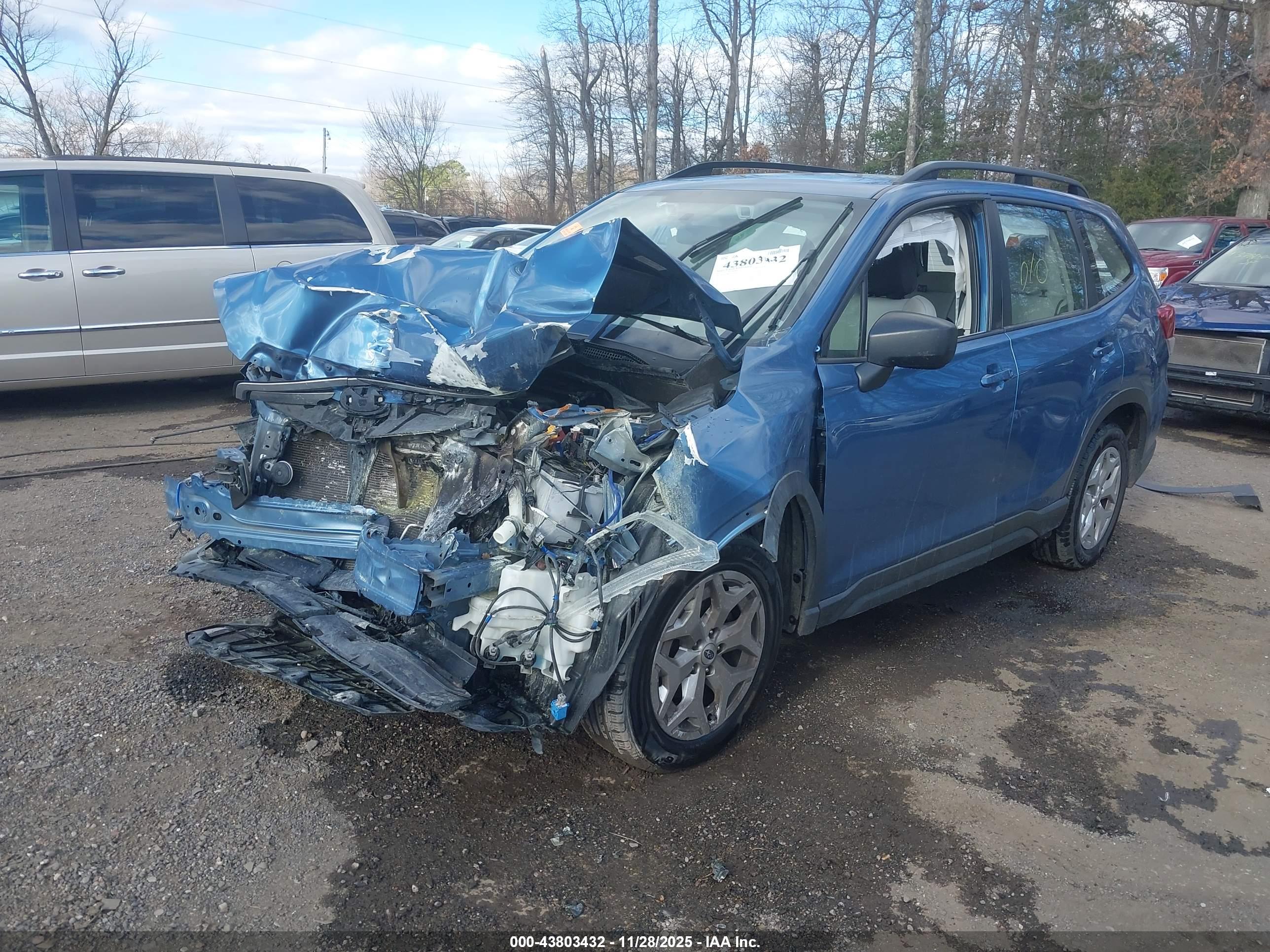 SUBARU FORESTER image 2