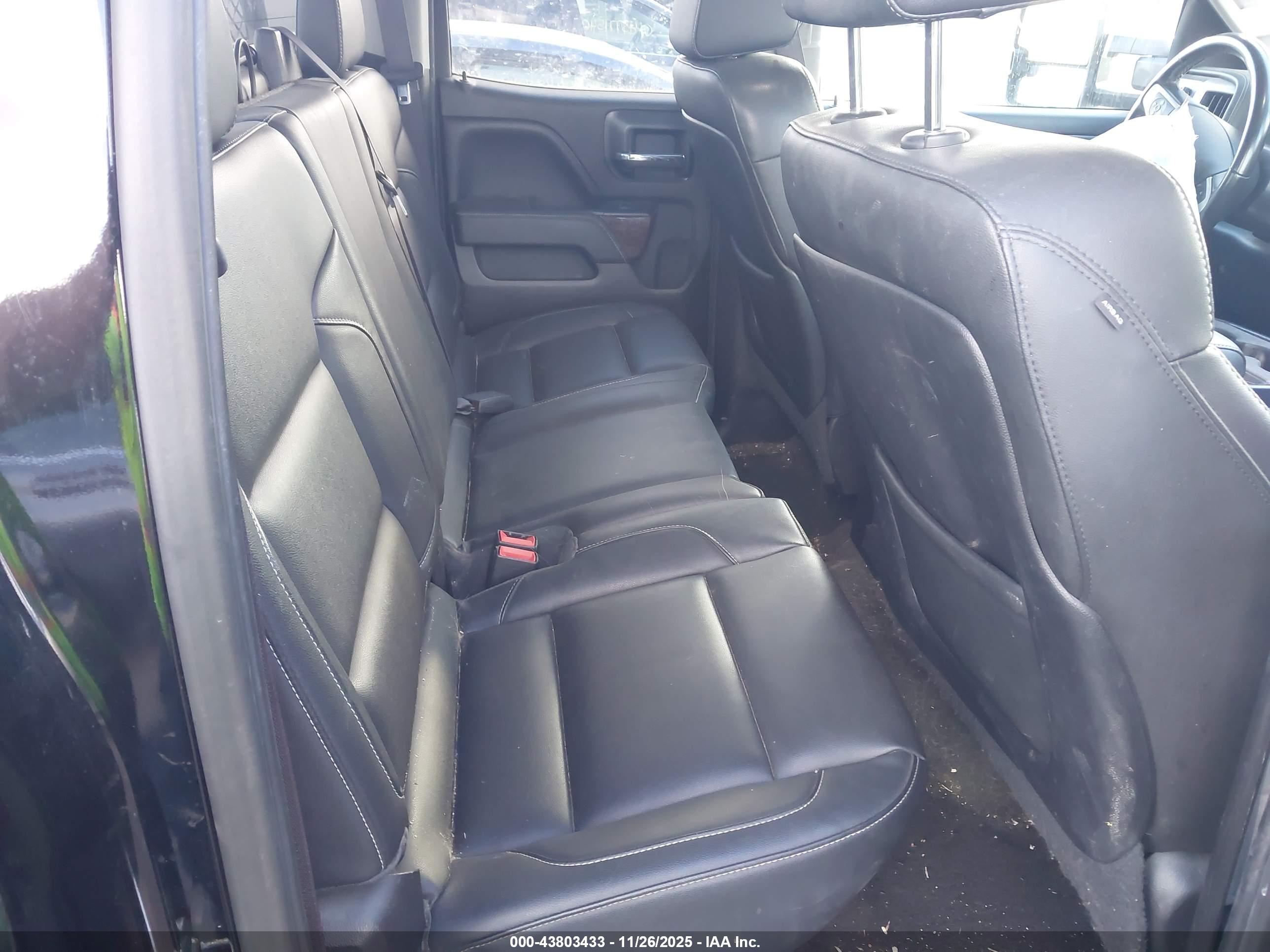 GMC SIERRA image 8
