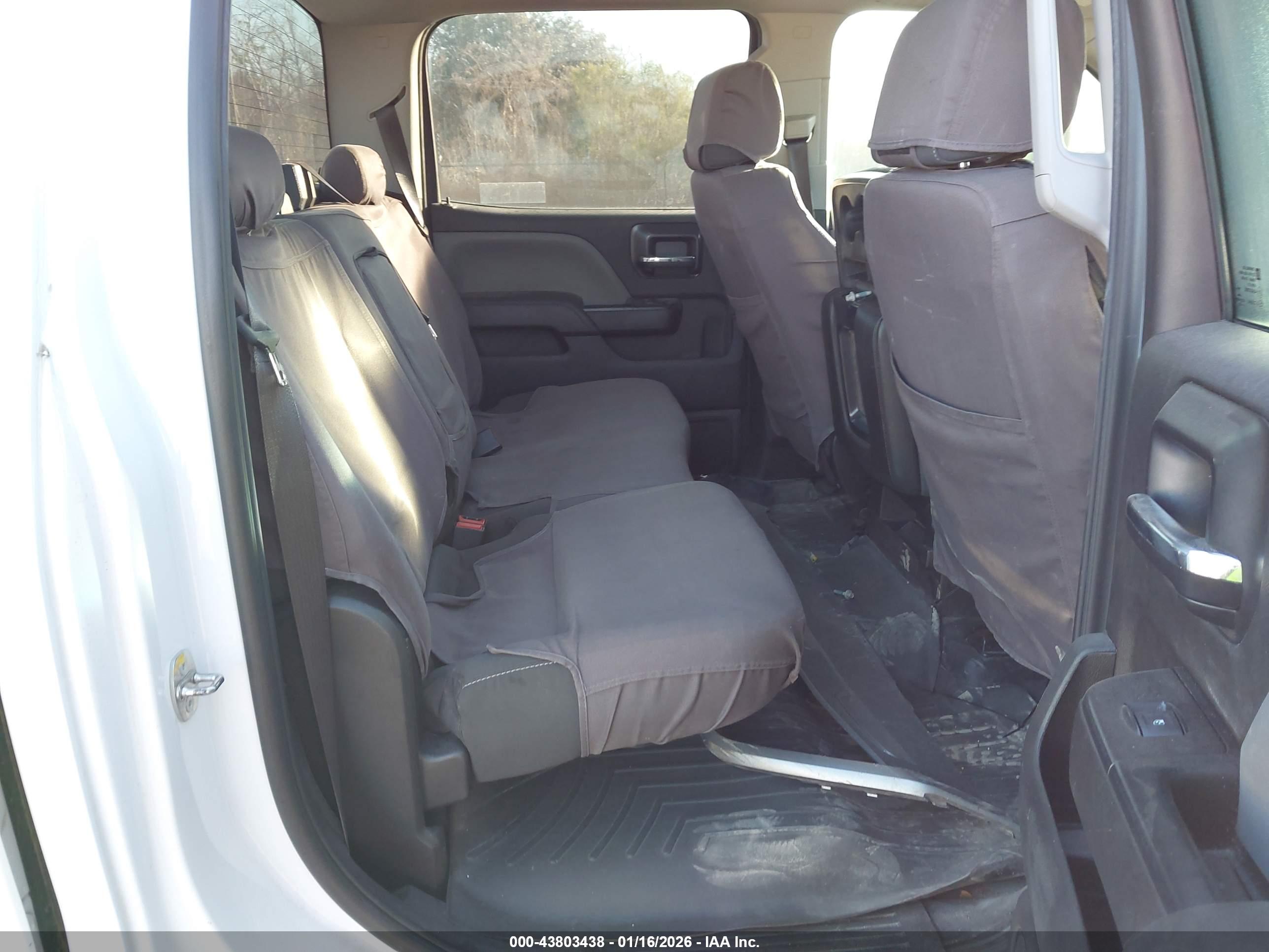 CHEVROLET SILVERADO image 8