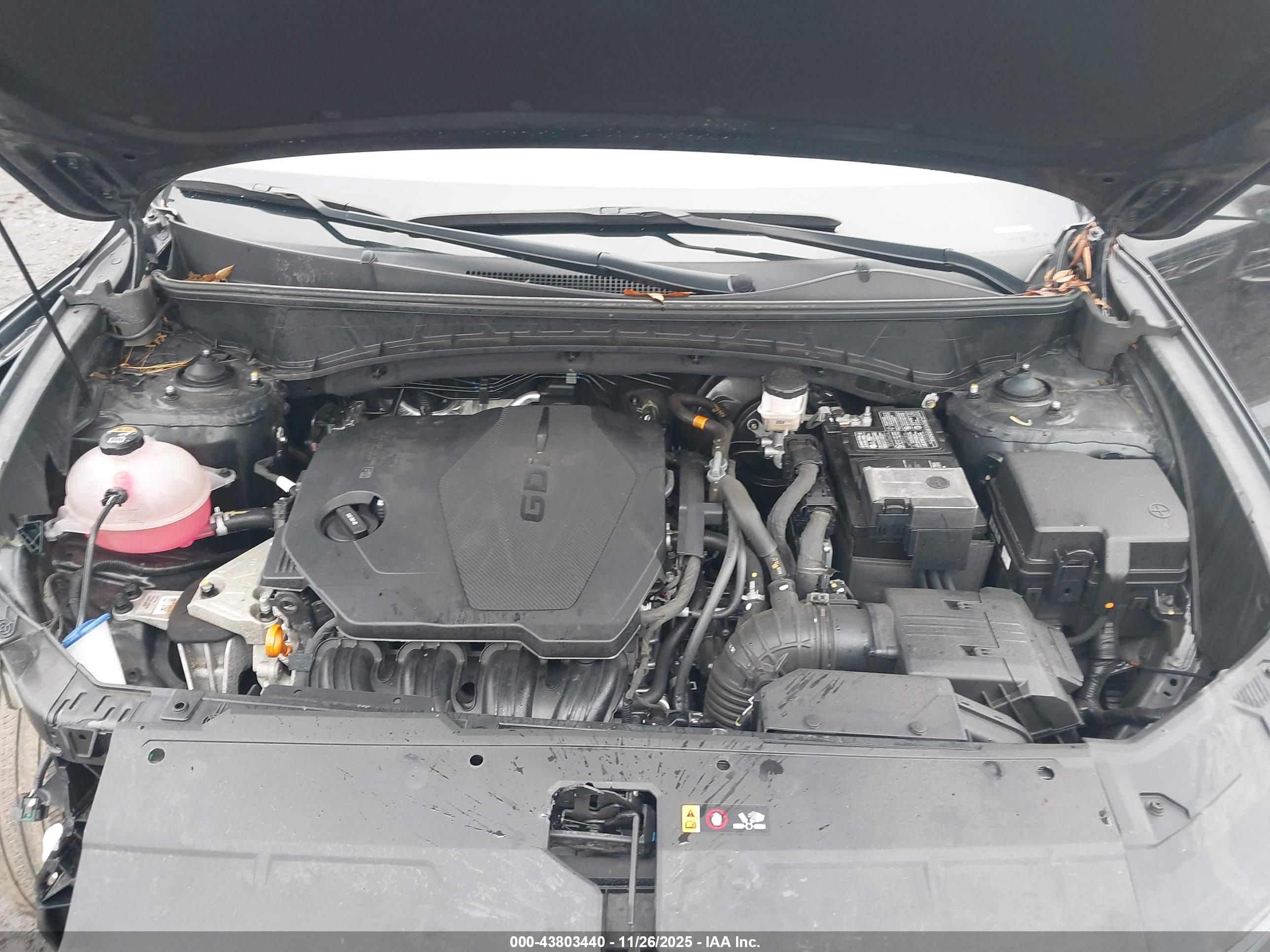 HYUNDAI TUCSON image 10