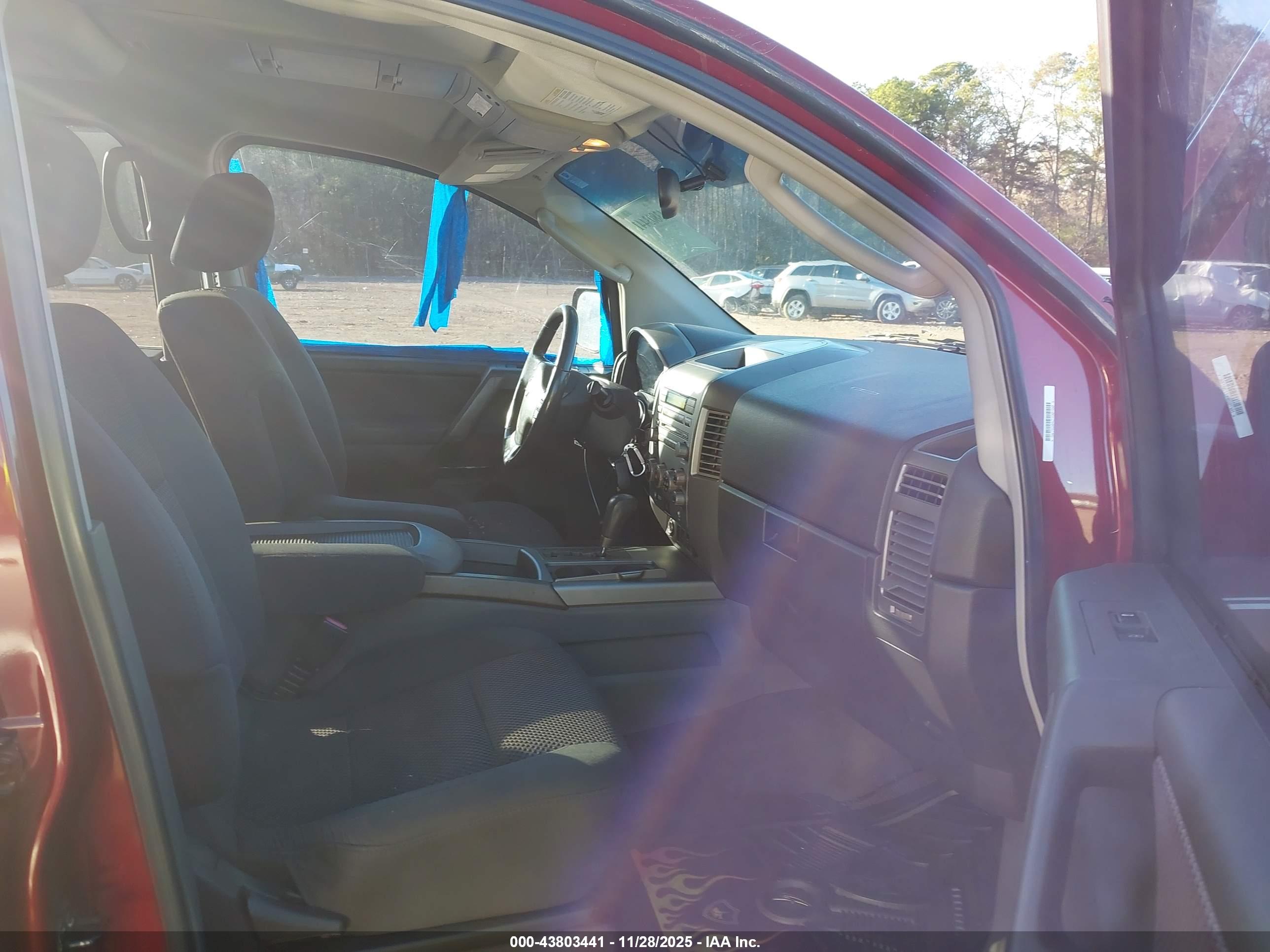 NISSAN ARMADA image 5