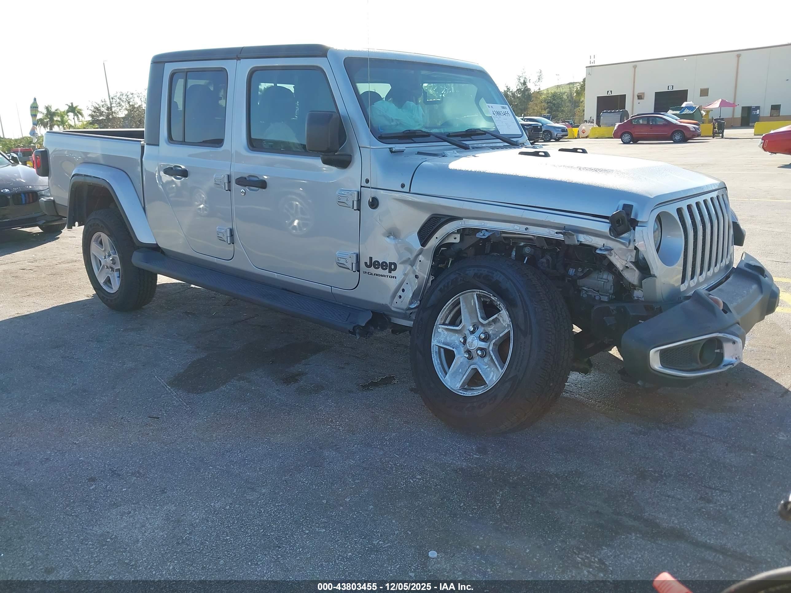 JEEP GLADIATOR image 6