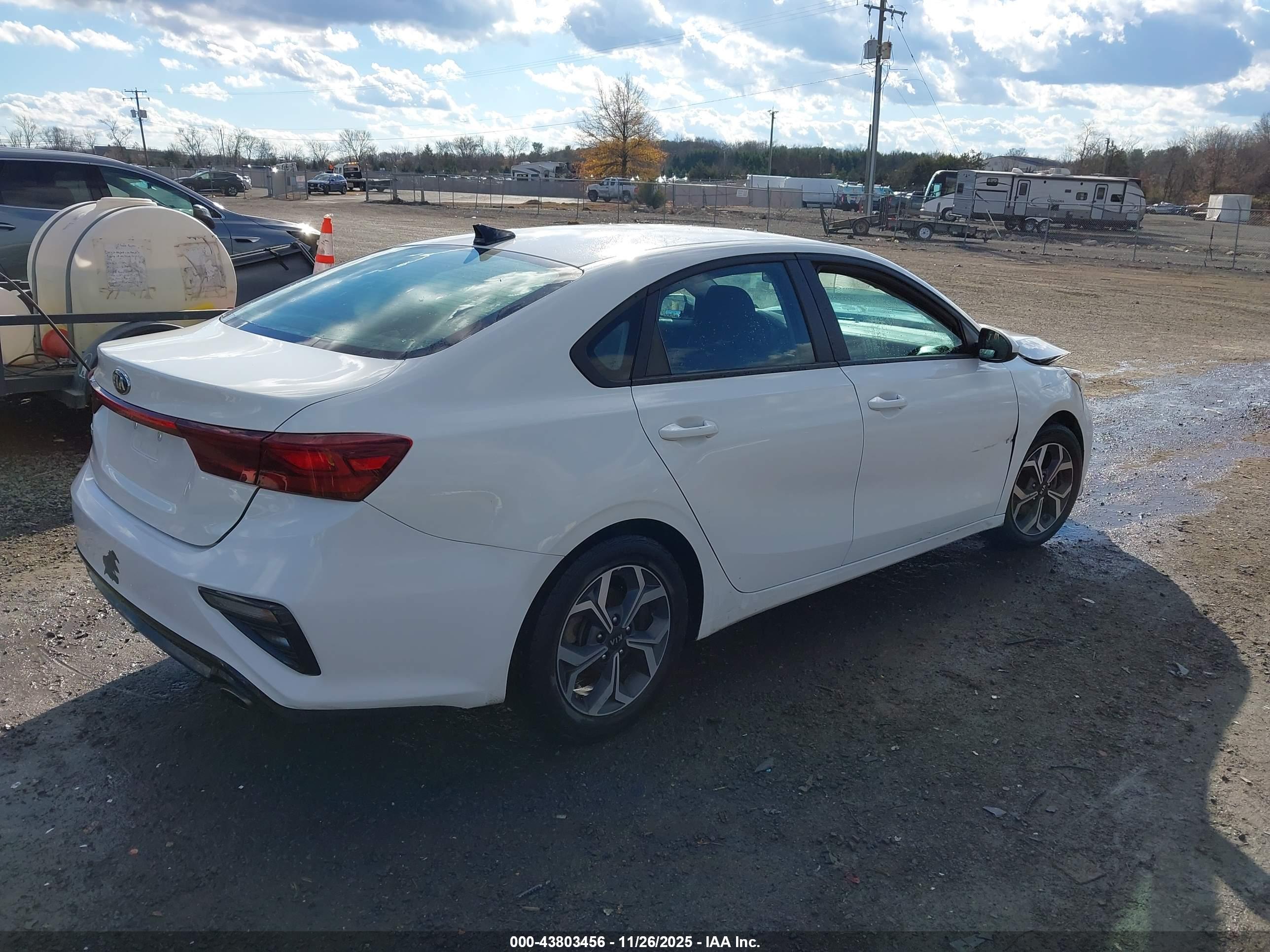 KIA FORTE image 4