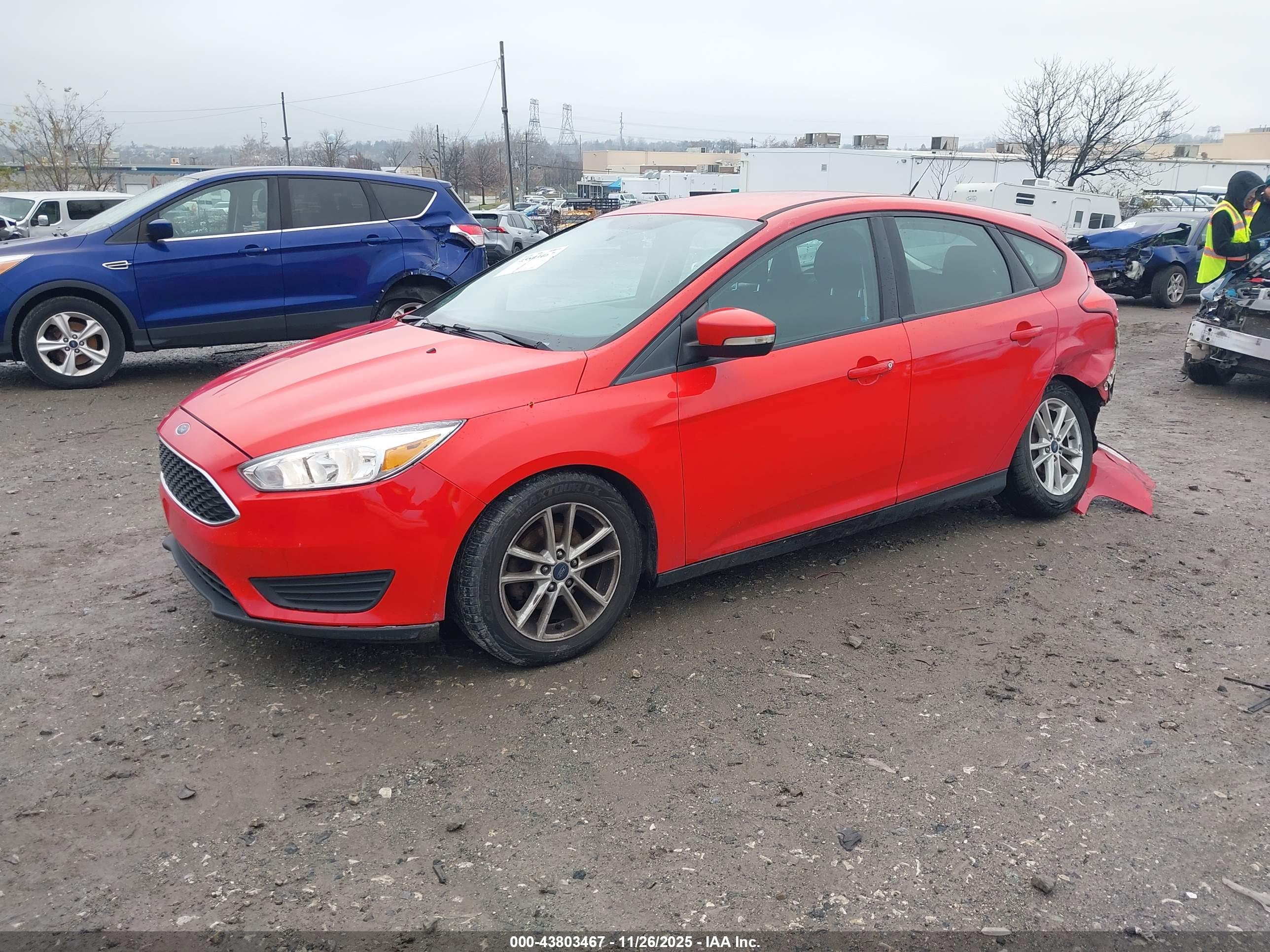 FORD FOCUS image 2