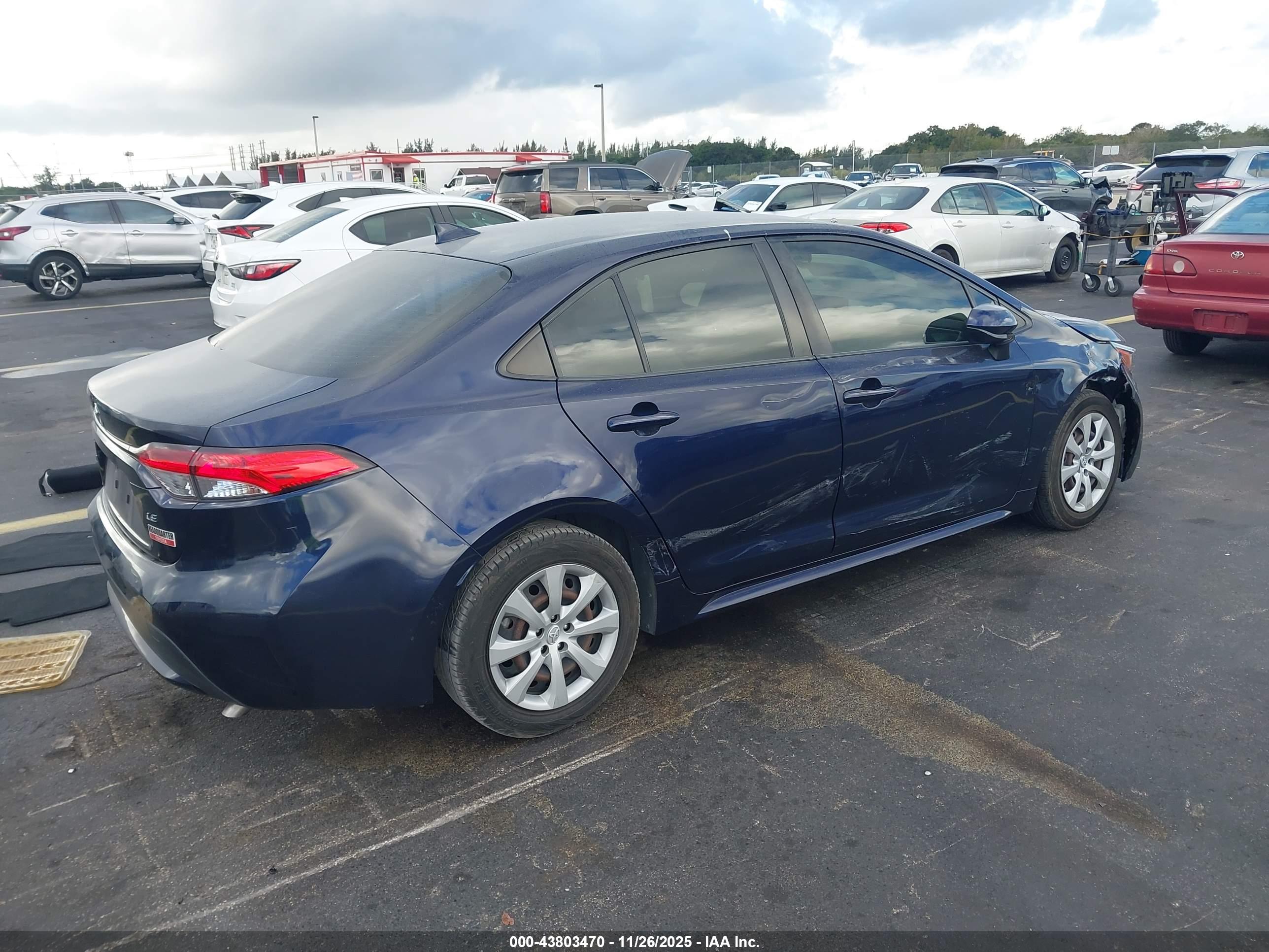 TOYOTA COROLLA image 4