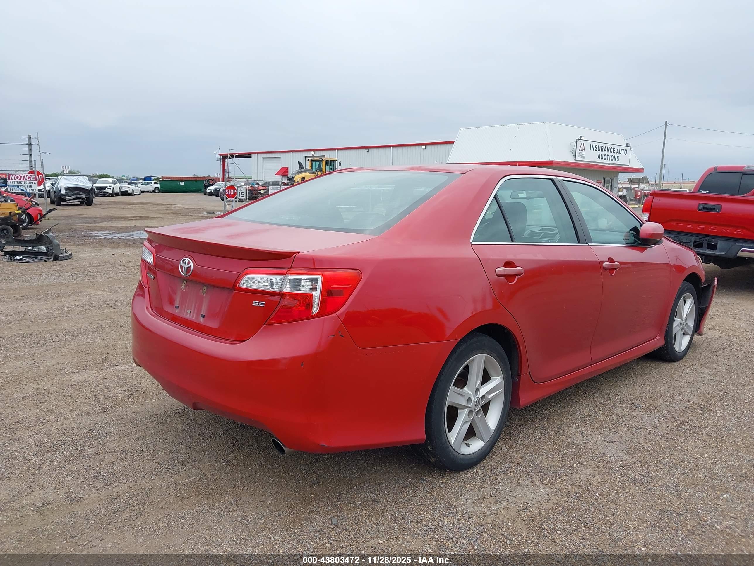 TOYOTA CAMRY image 4