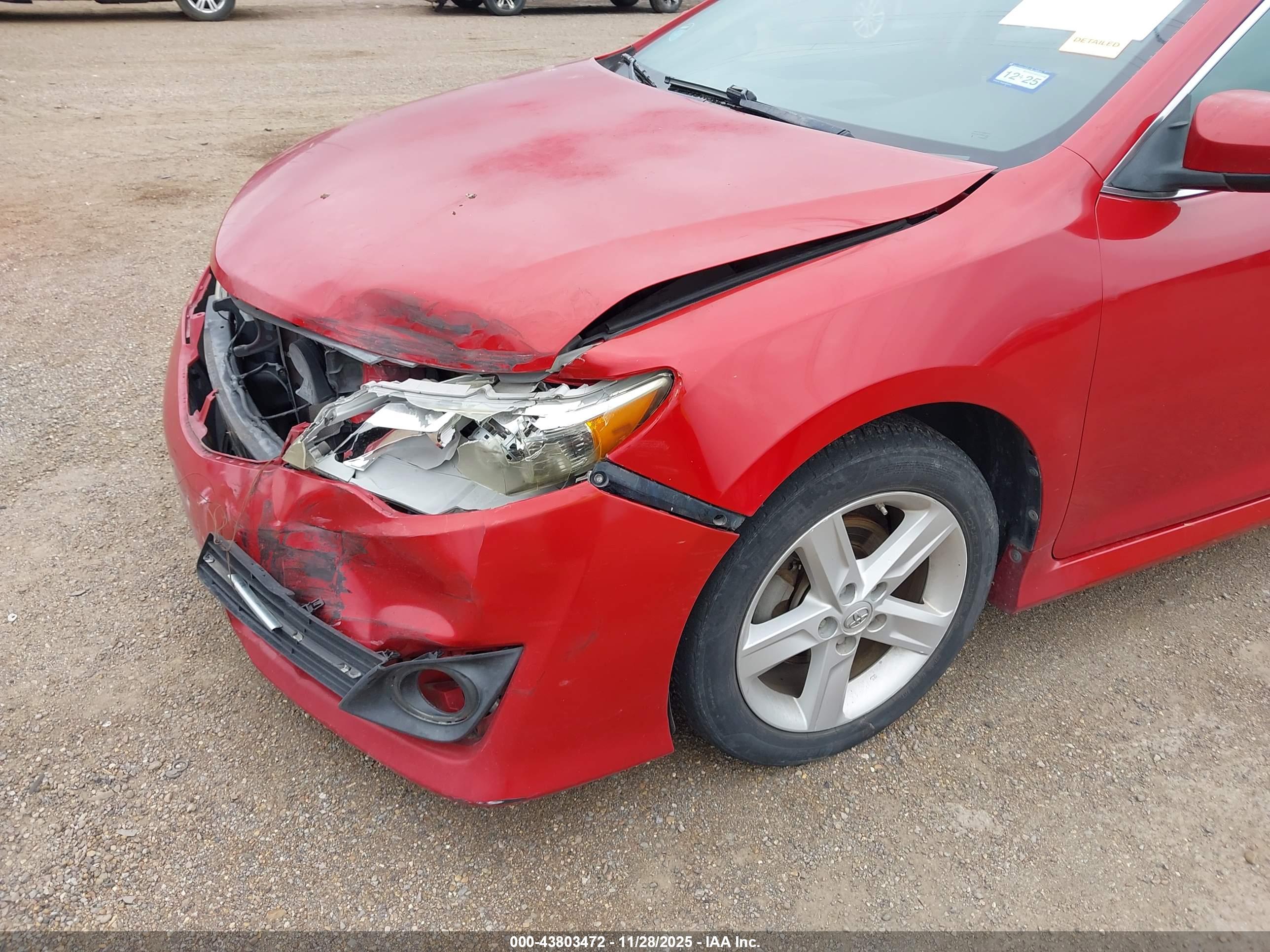 TOYOTA CAMRY image 6