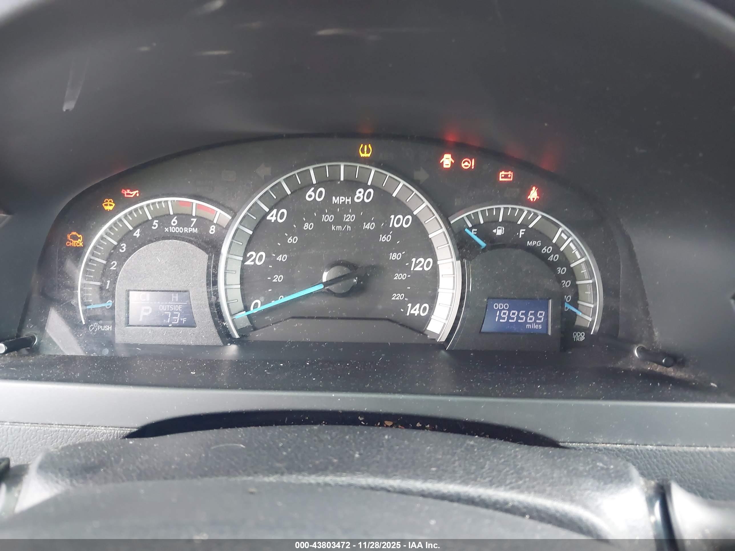 TOYOTA CAMRY image 7