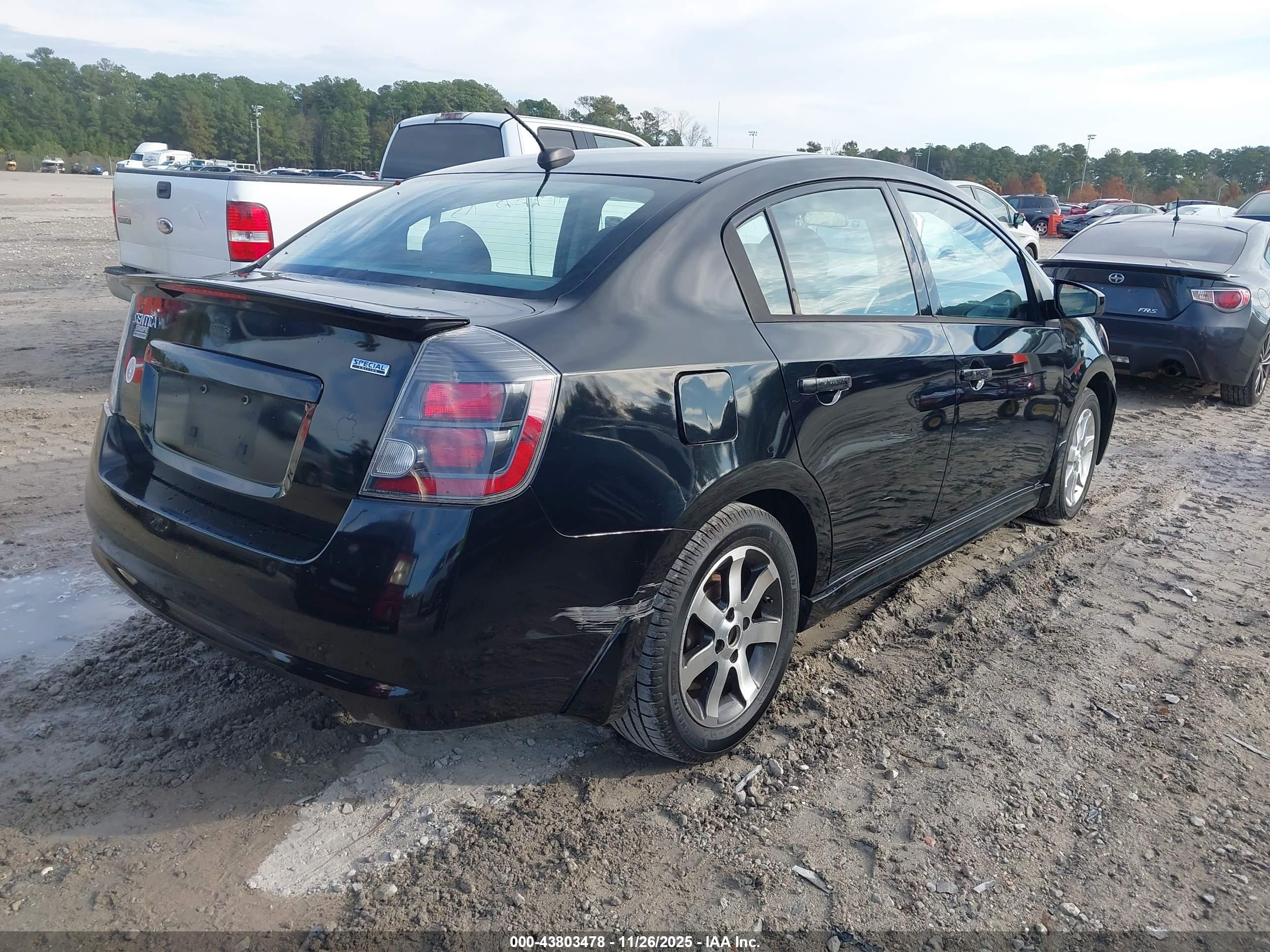 NISSAN SENTRA image 4