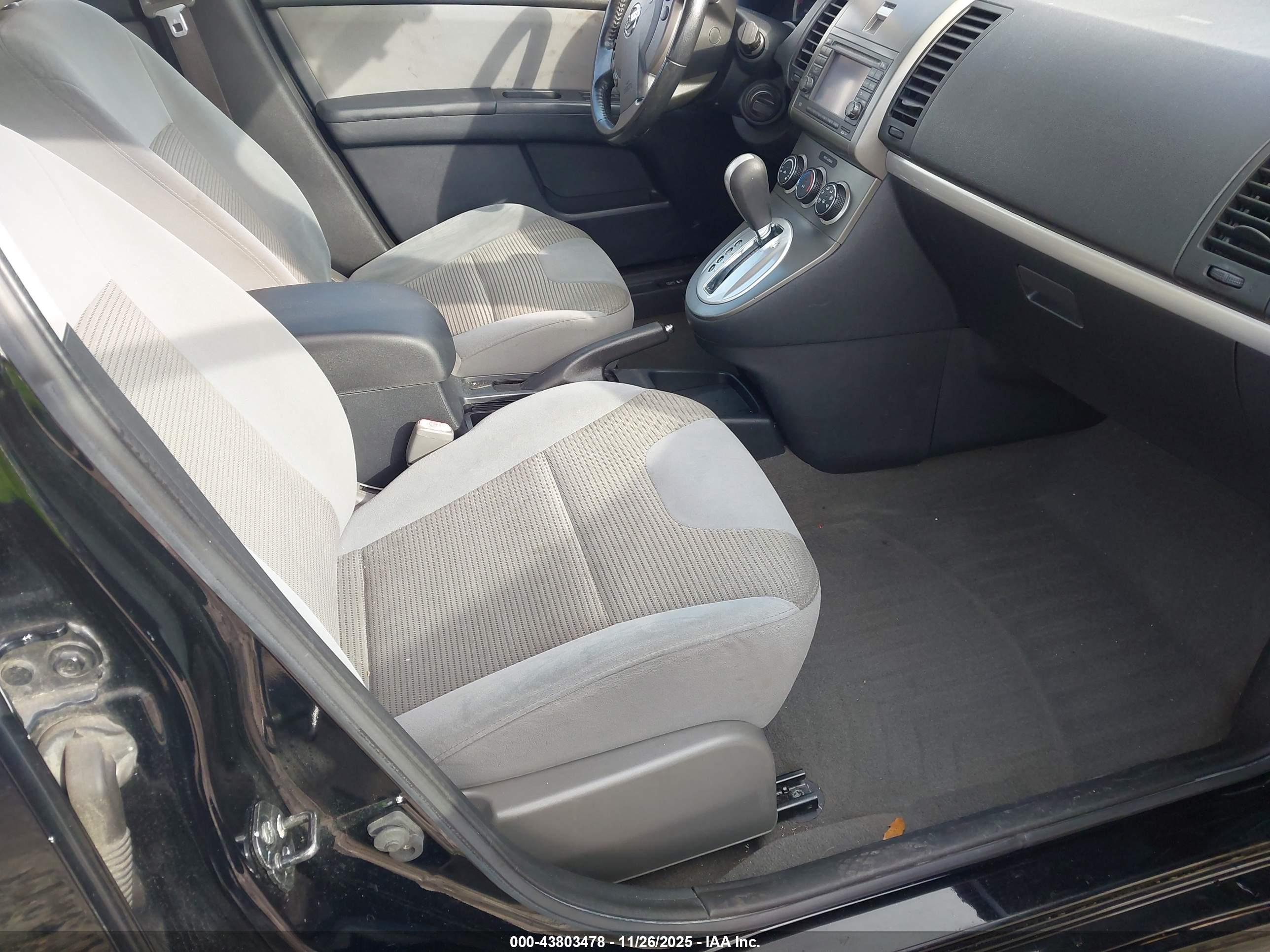 NISSAN SENTRA image 5