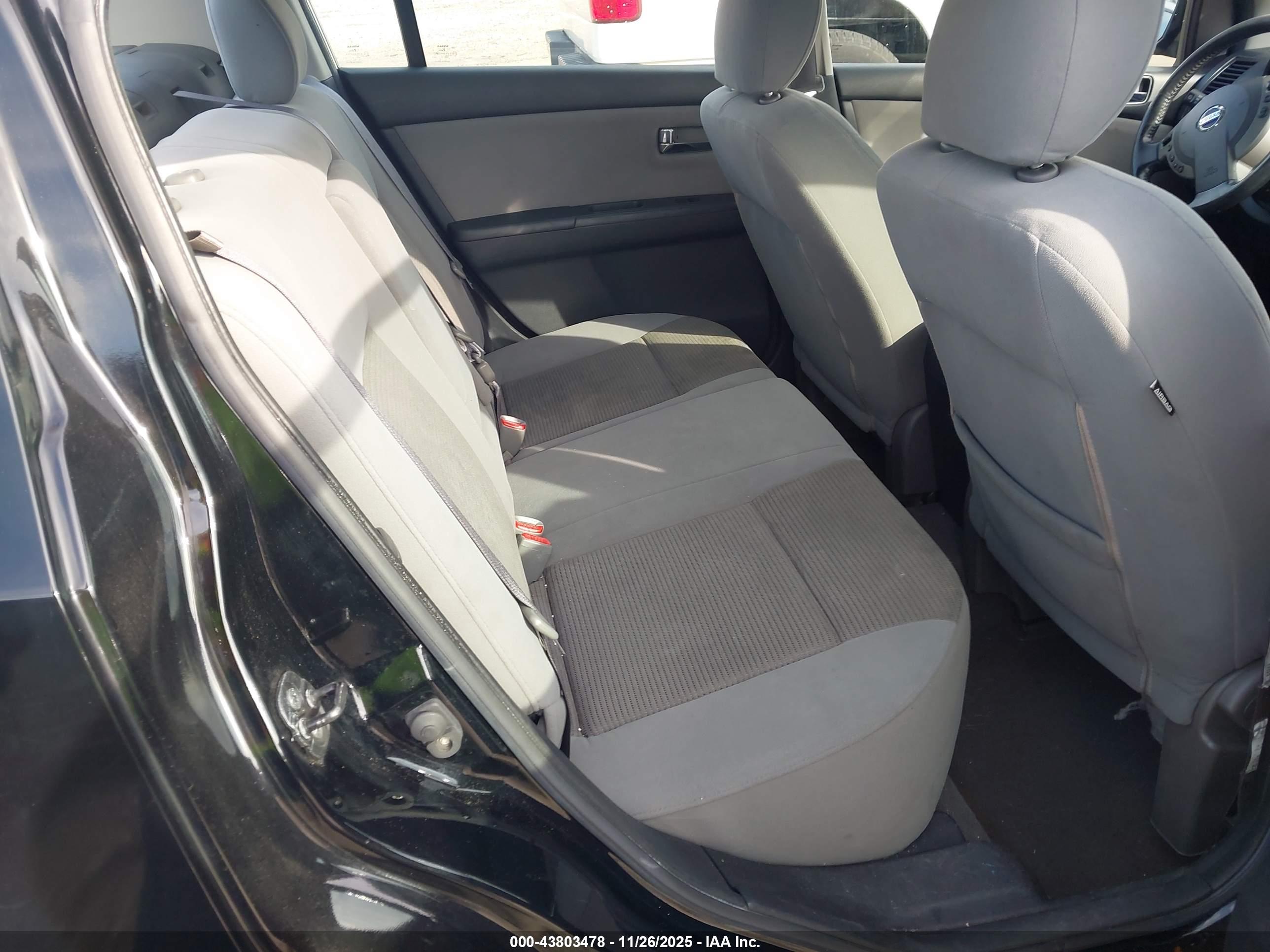 NISSAN SENTRA image 8