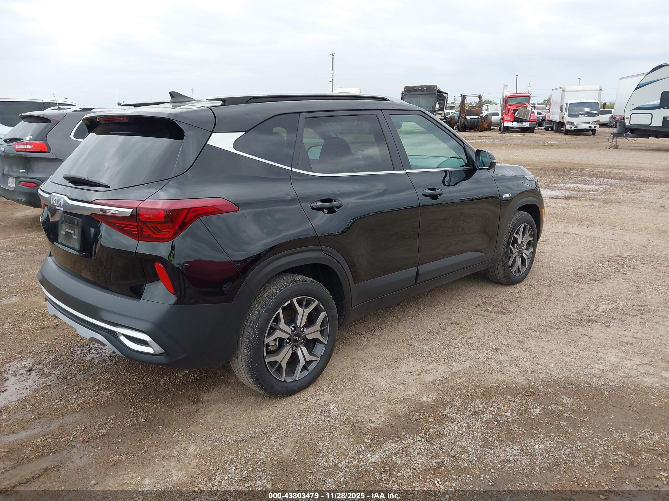KIA SELTOS image 4