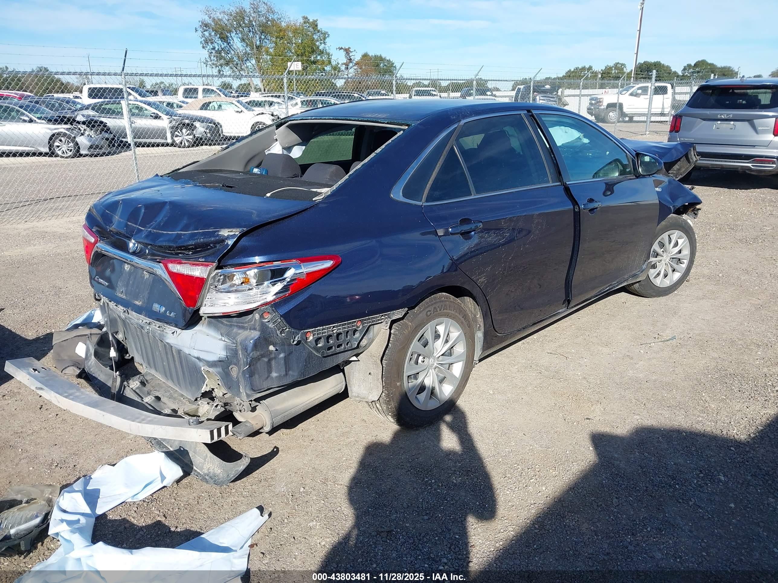 TOYOTA CAMRY image 4