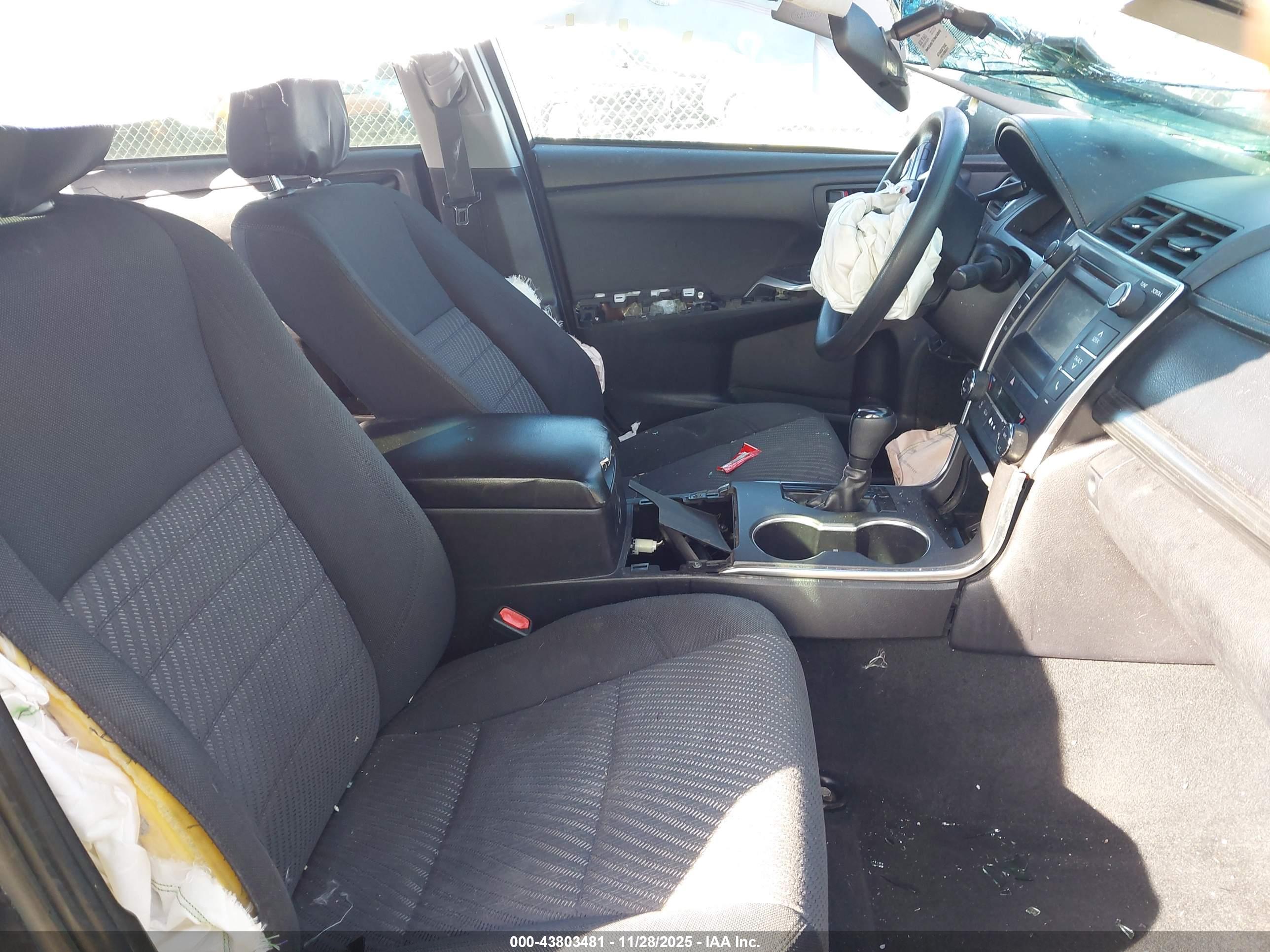 TOYOTA CAMRY image 5
