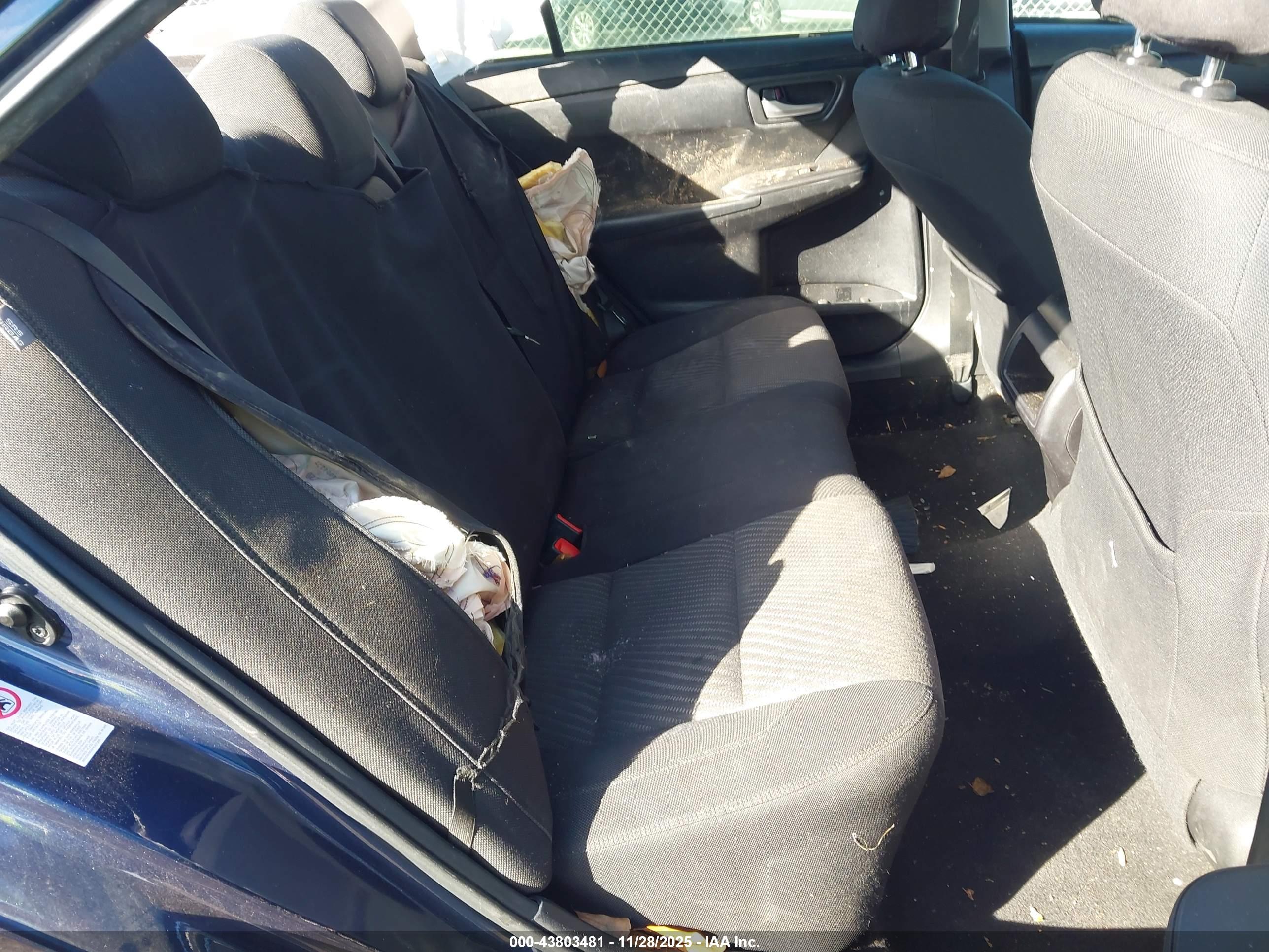 TOYOTA CAMRY image 8