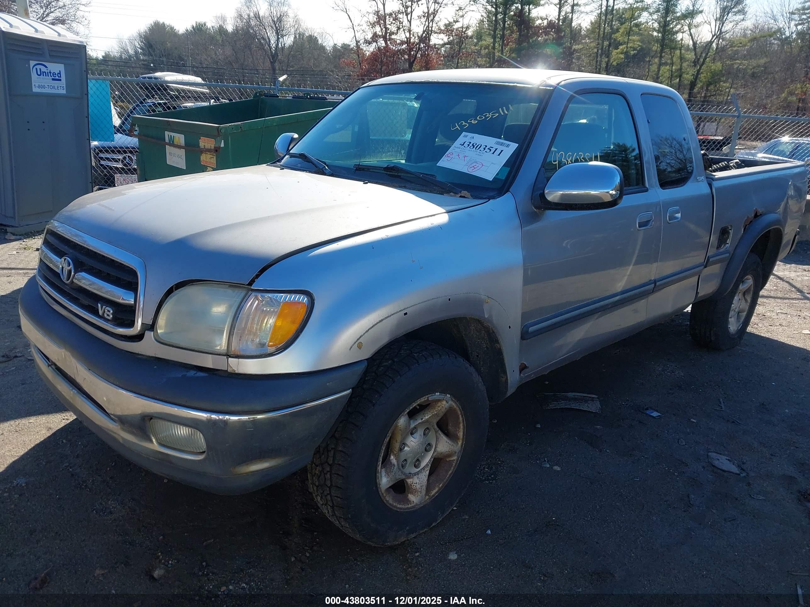 TOYOTA TUNDRA image 2
