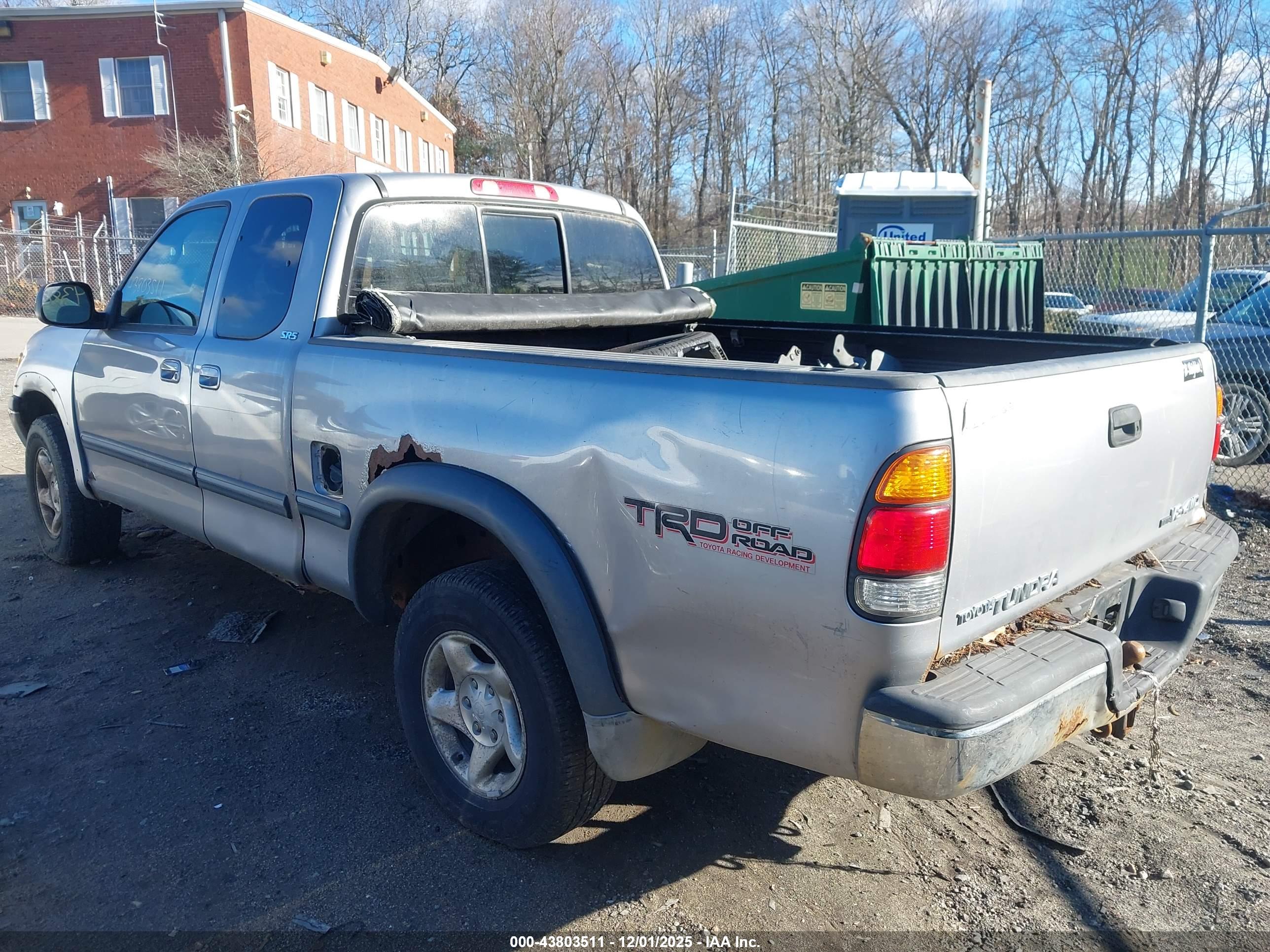 TOYOTA TUNDRA image 3