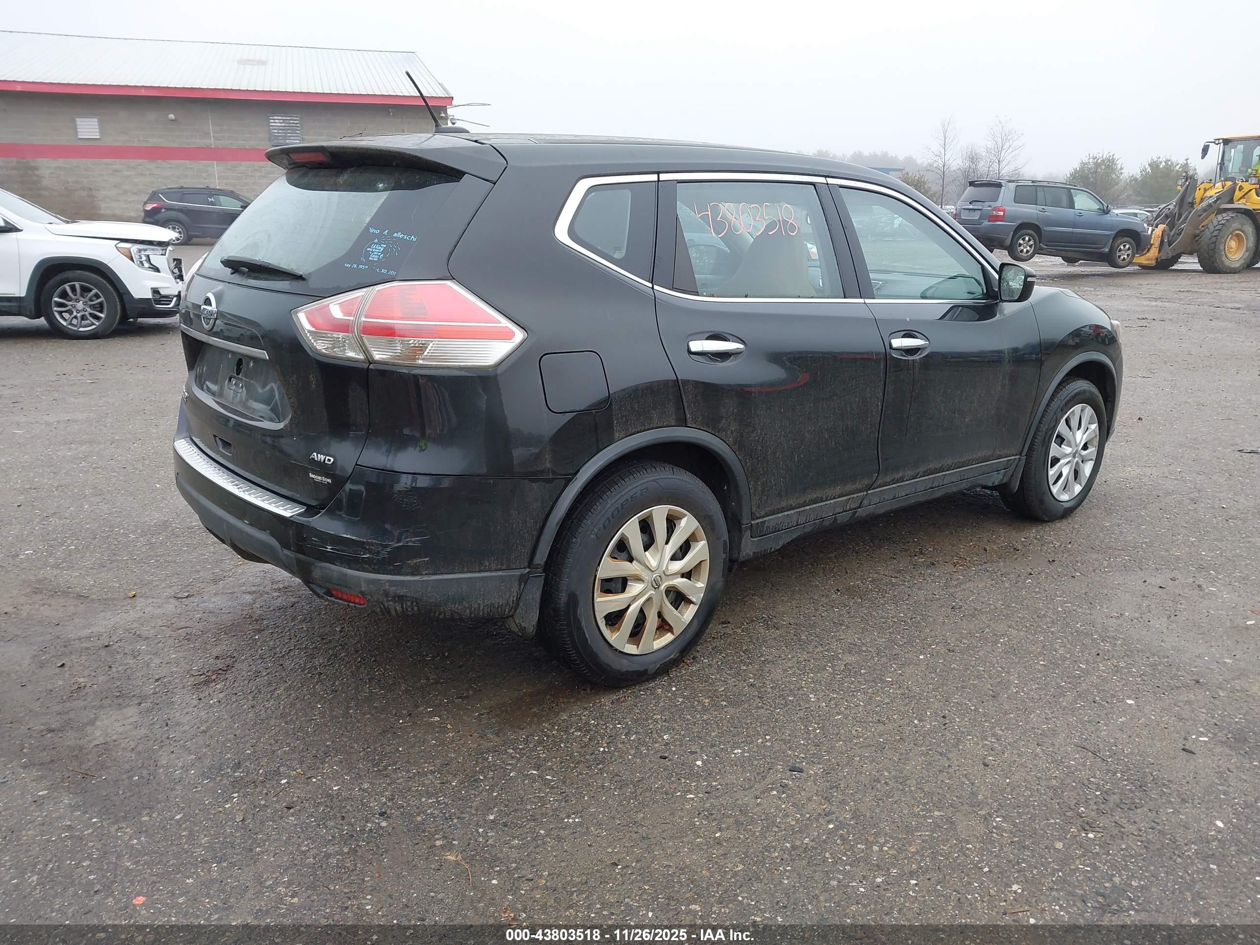 NISSAN ROGUE image 4