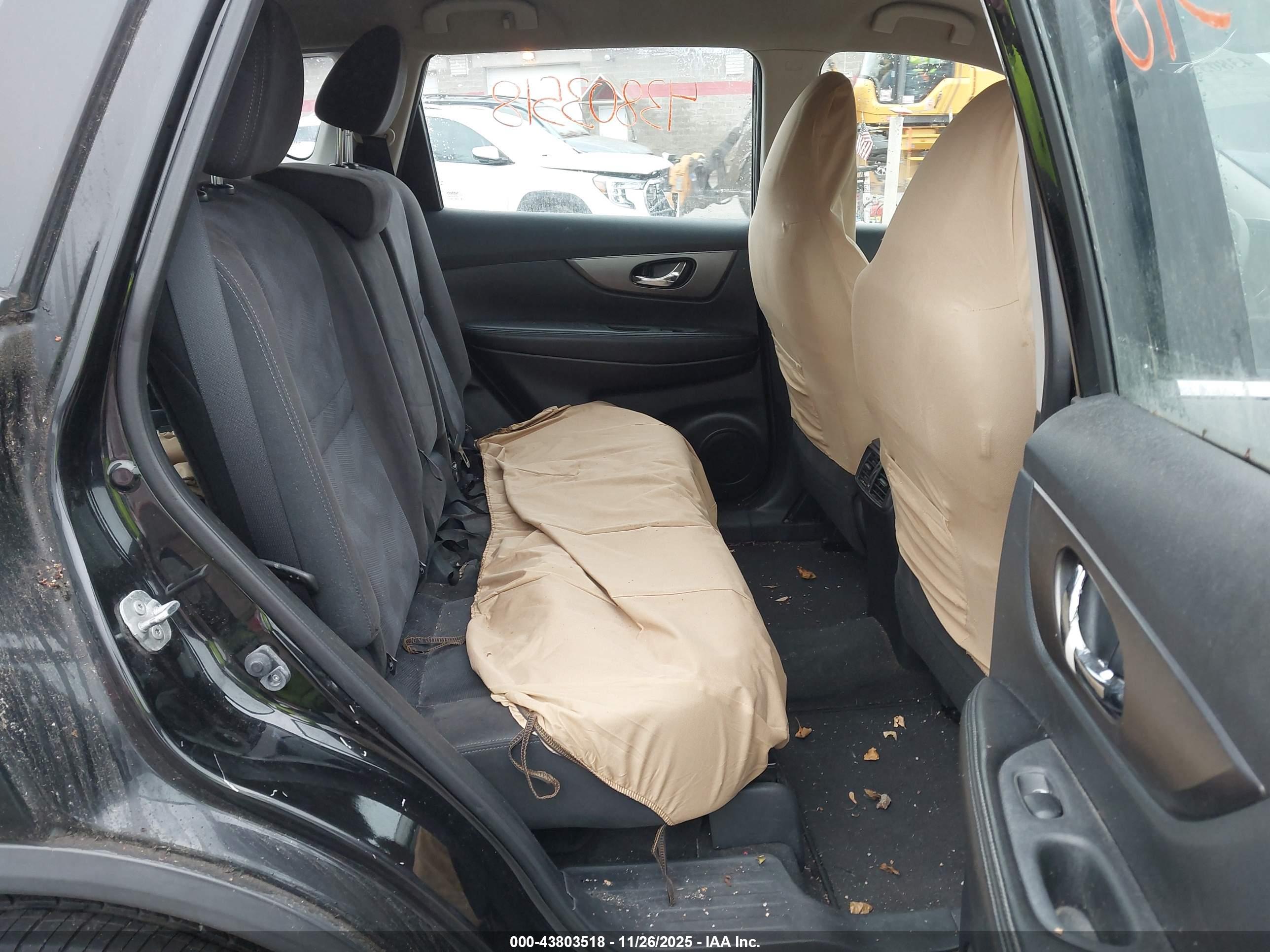 NISSAN ROGUE image 8
