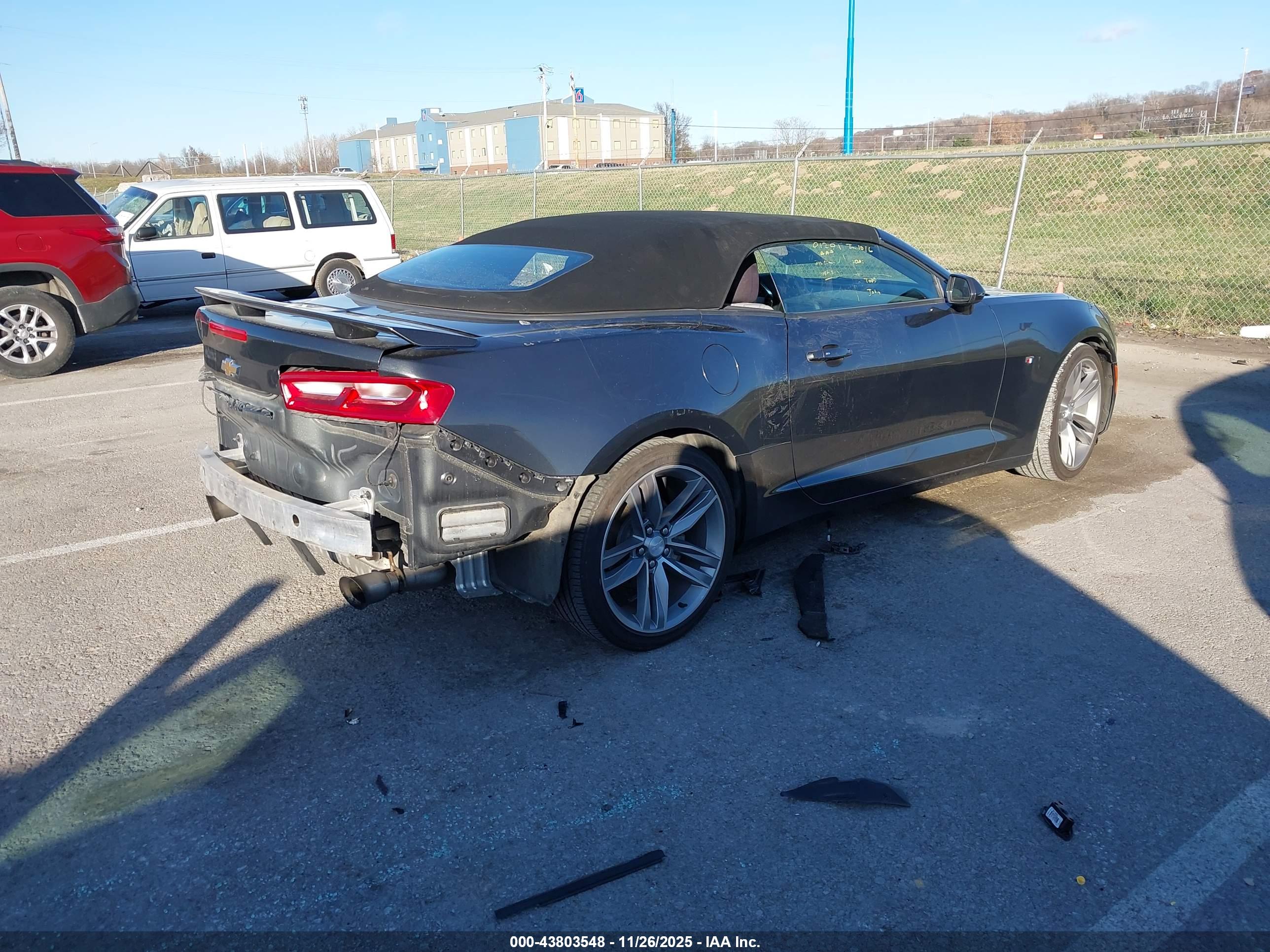 CHEVROLET CAMARO image 4