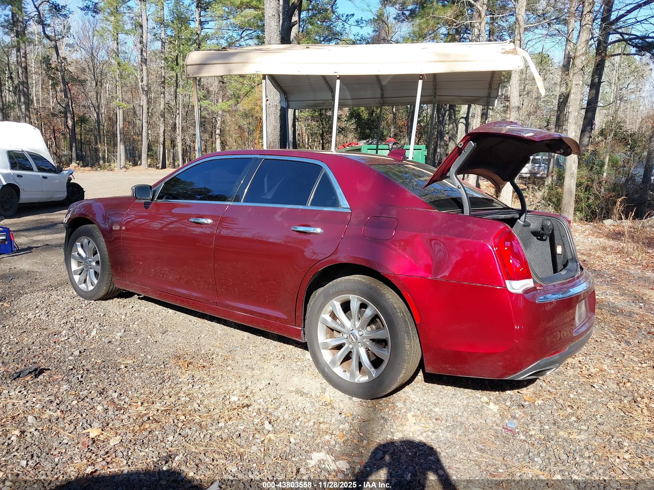 CHRYSLER 300 image 3