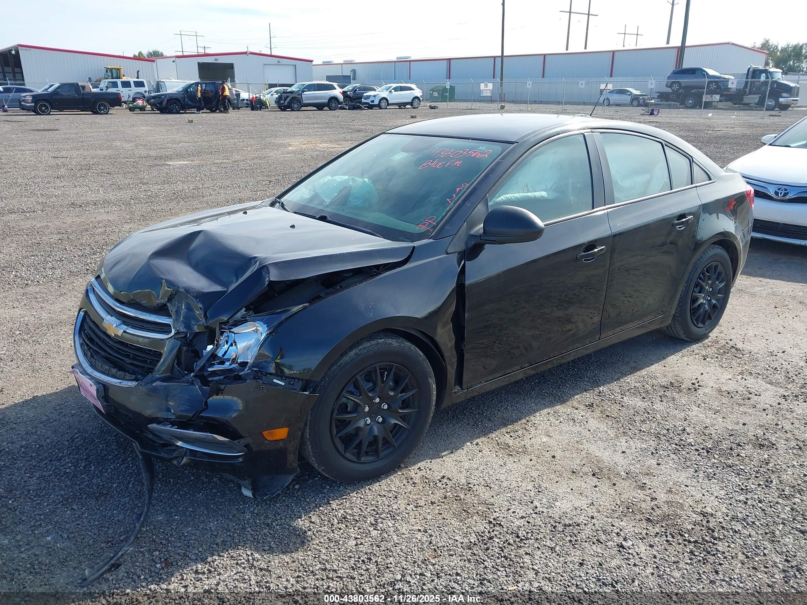 CHEVROLET CRUZE image 2